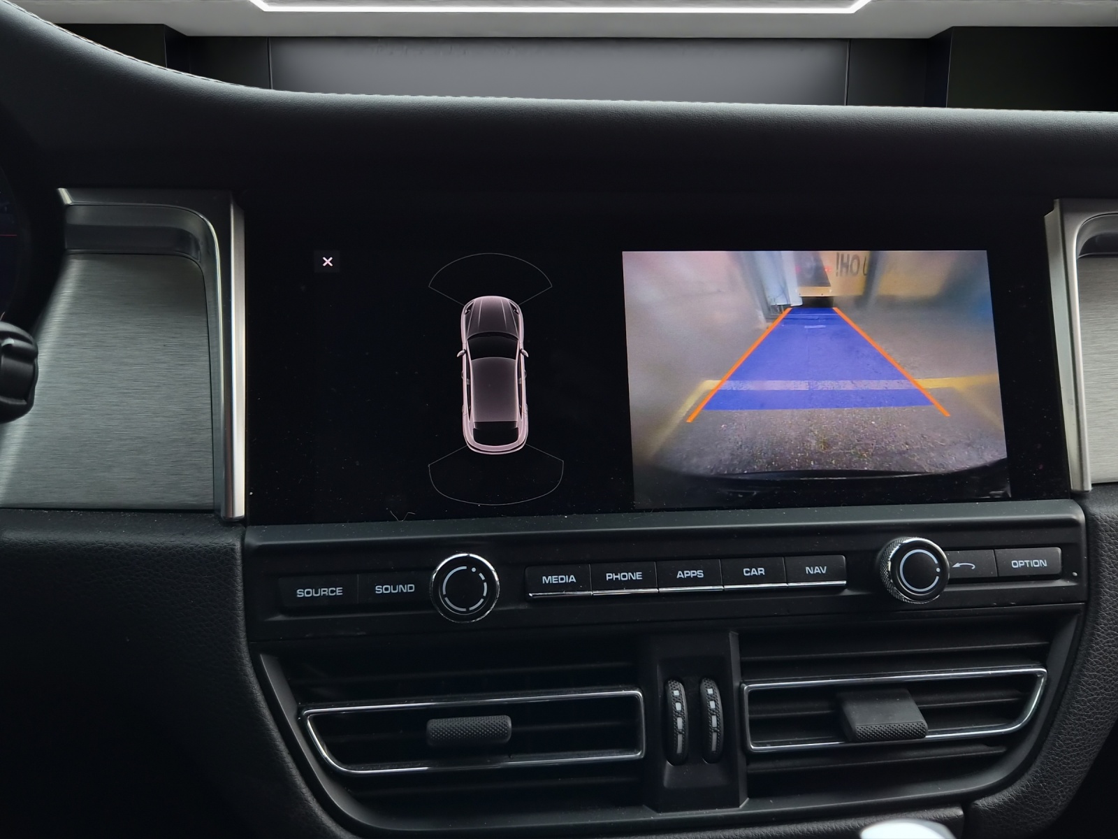 PORSCHE Macan PDK-image-9