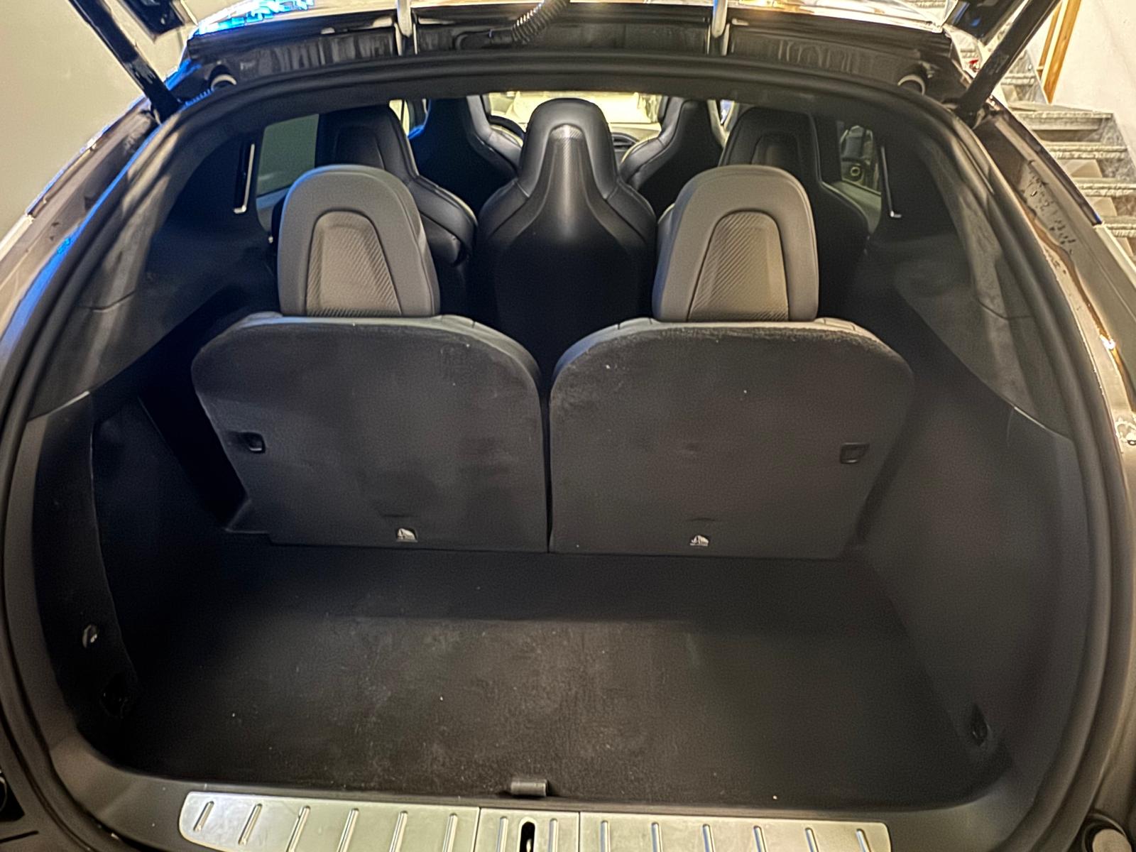 TESLA Model X 90 D-image-18
