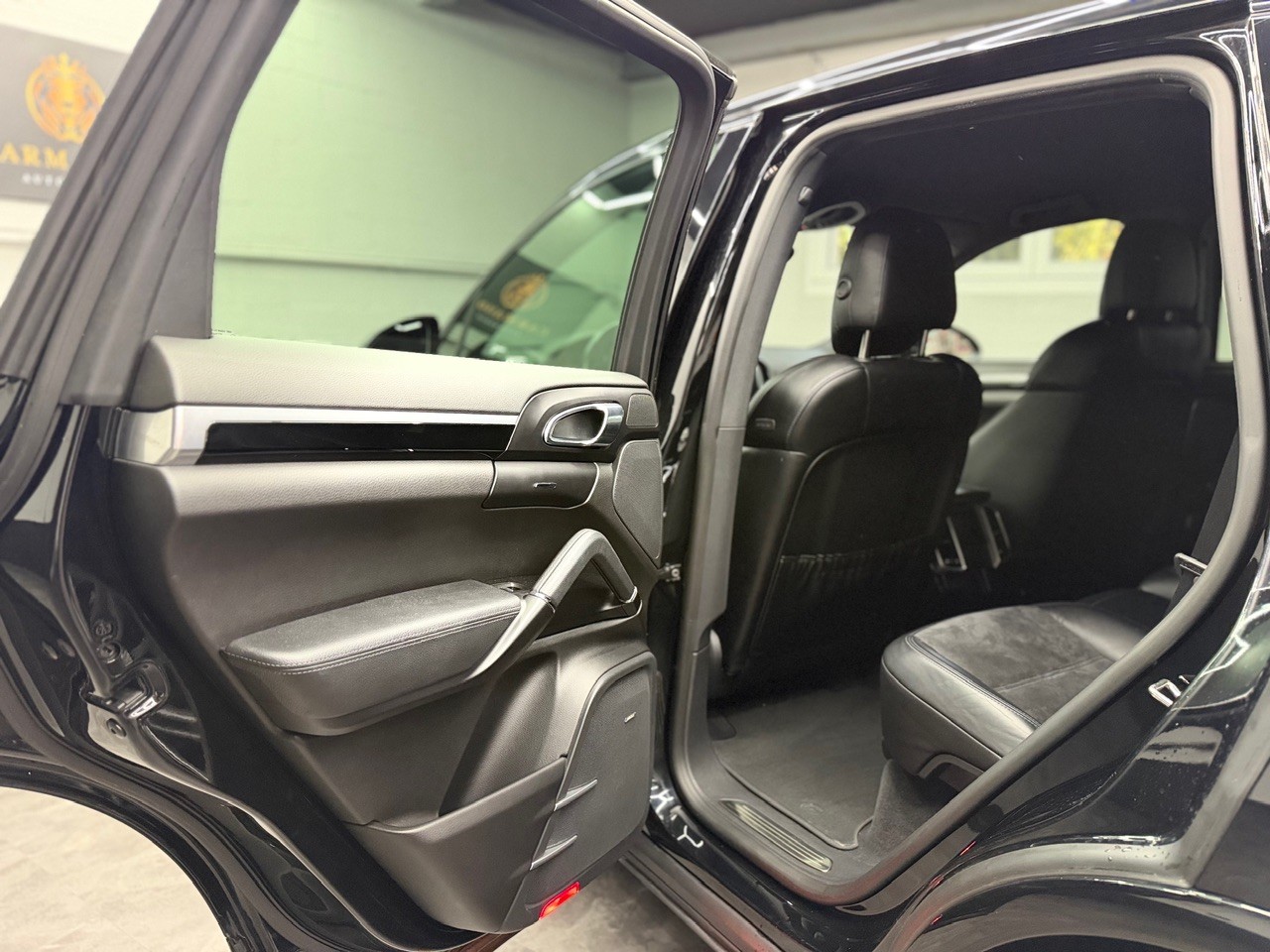 PORSCHE Cayenne Diesel Platinum Edition | CH-Auto | 360° Kamera | Bose-image-14