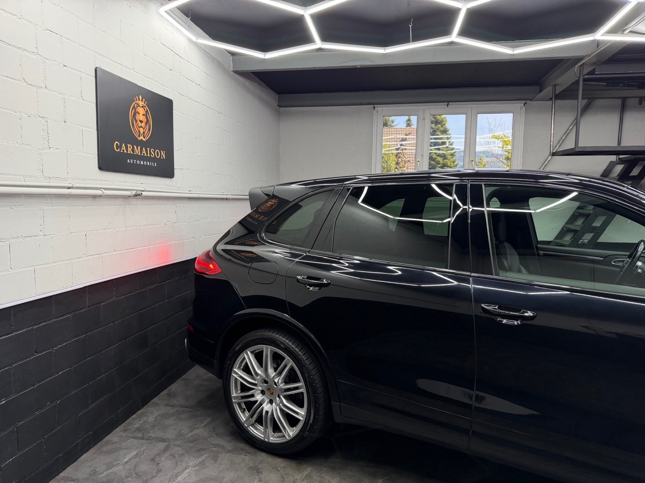 PORSCHE Cayenne Diesel Platinum Edition | CH-Auto | 360° Kamera | Bose-image-5
