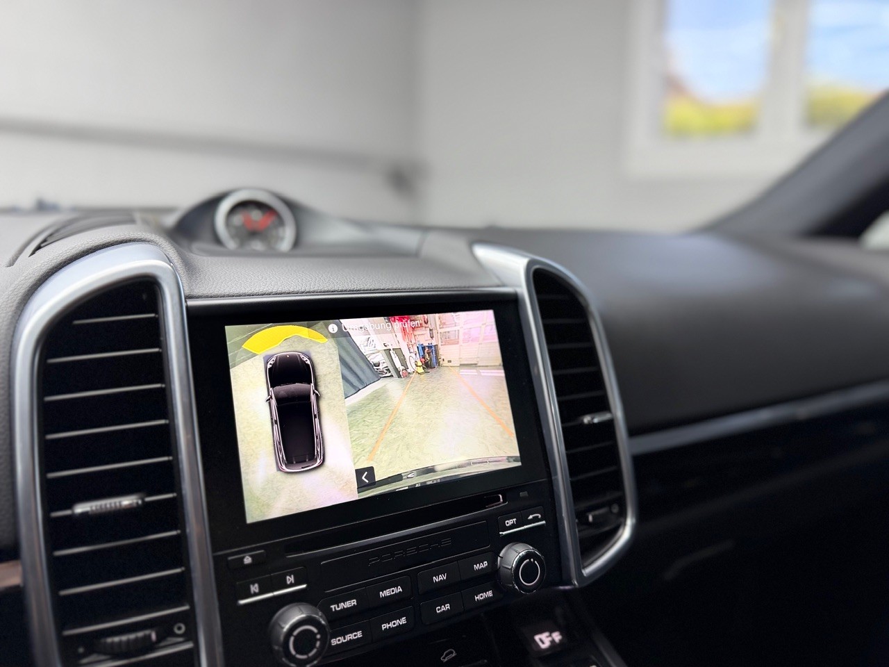 PORSCHE Cayenne Diesel Platinum Edition | CH-Auto | 360° Kamera | Bose-image-23