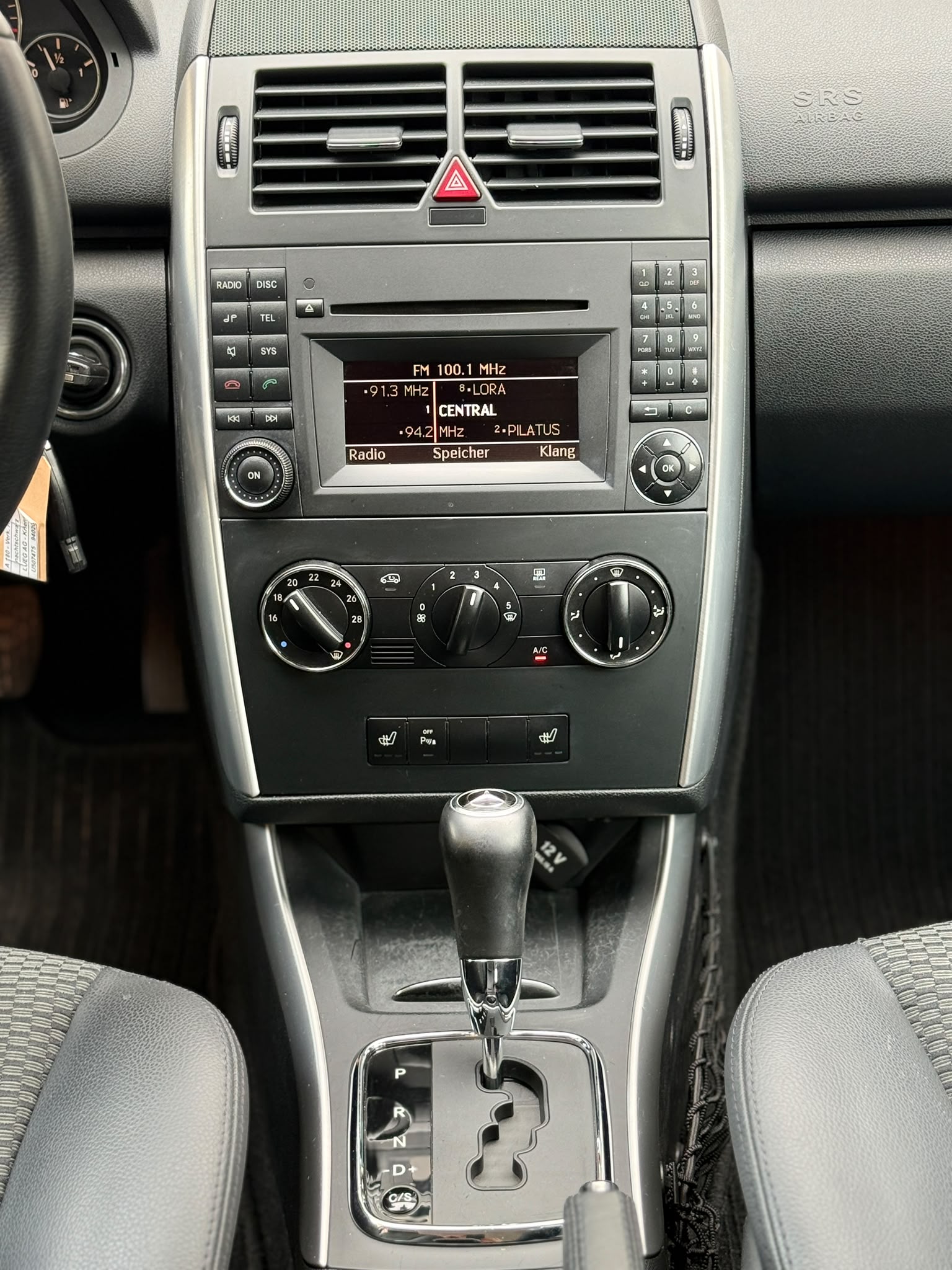 MERCEDES-BENZ A 180 Avantgarde-image-13