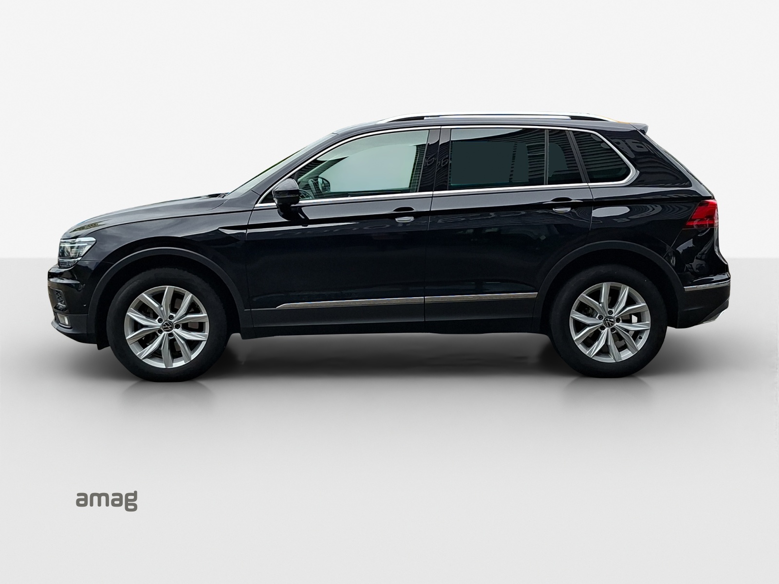 VW Tiguan 2.0TSI Highline 4Motion DSG-showroom-element-1