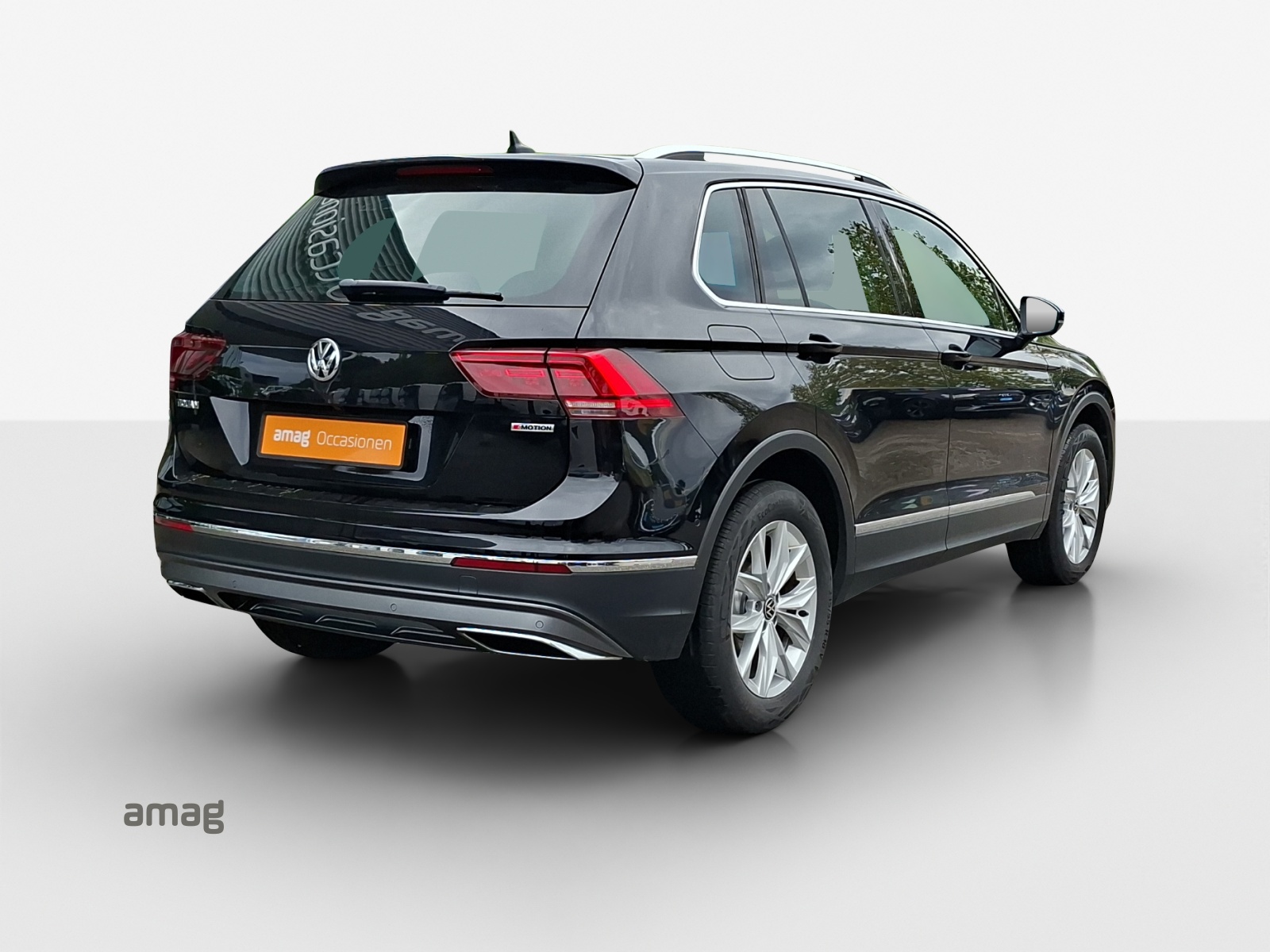 VW Tiguan 2.0TSI Highline 4Motion DSG-image-4