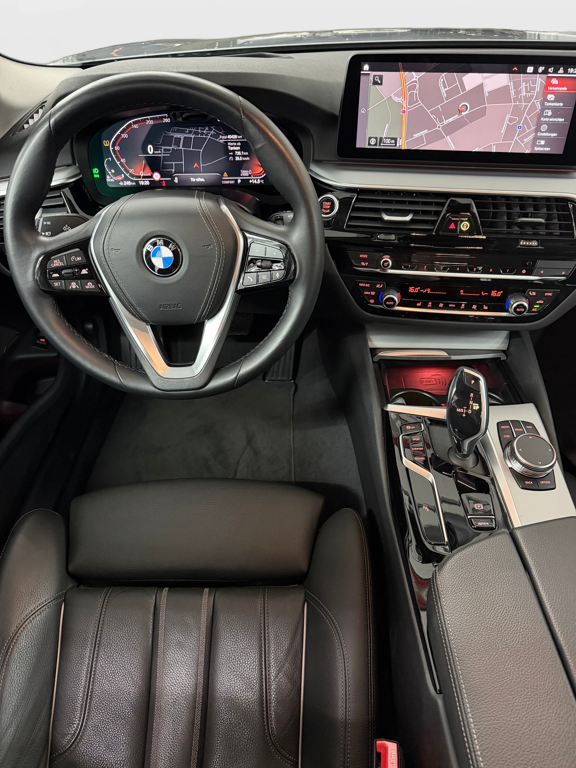 BMW 520d xDrive 48V Touring Steptronic-image-7