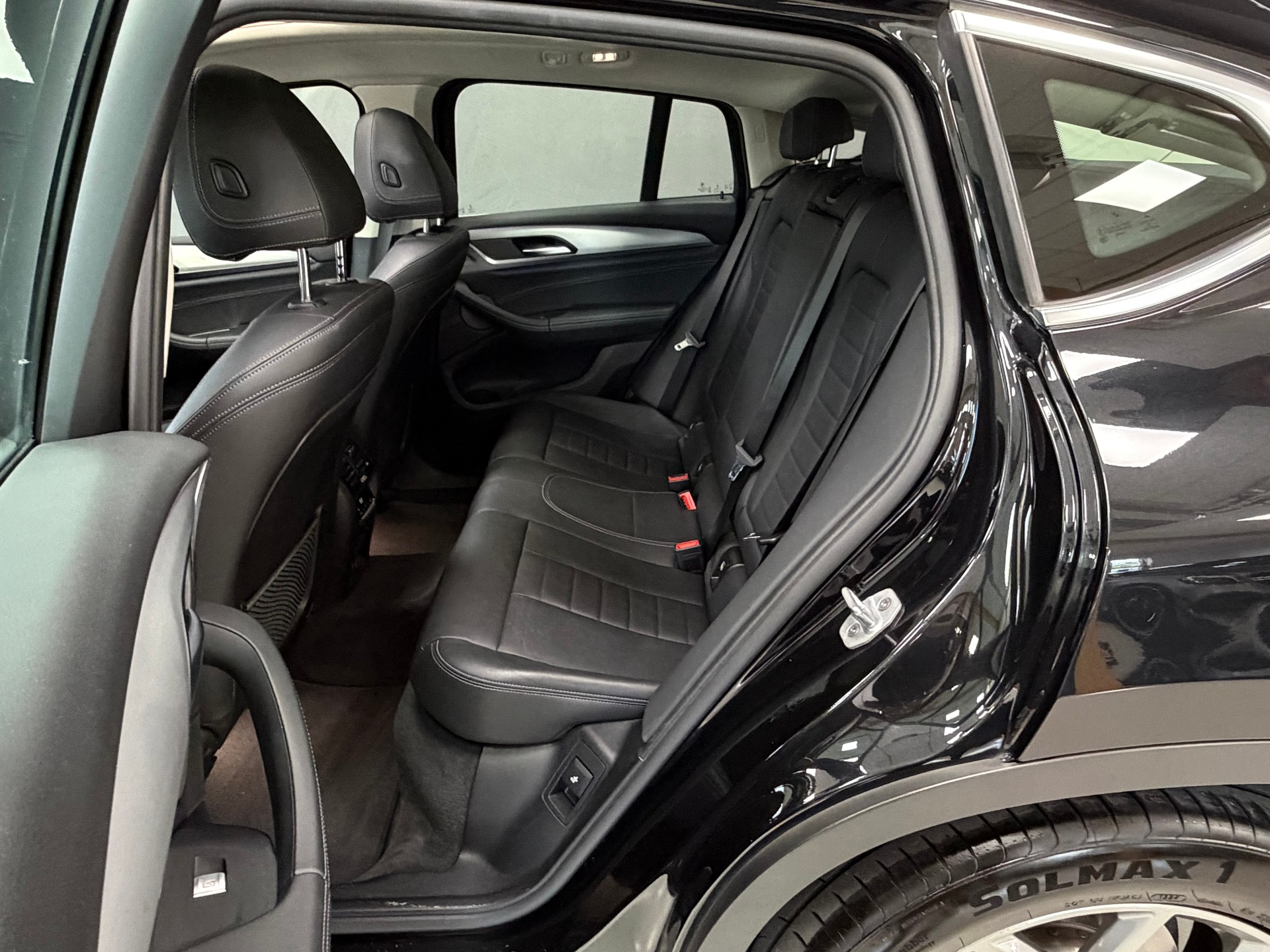 BMW X4 xDrive 20d xLine Steptronic-image-16