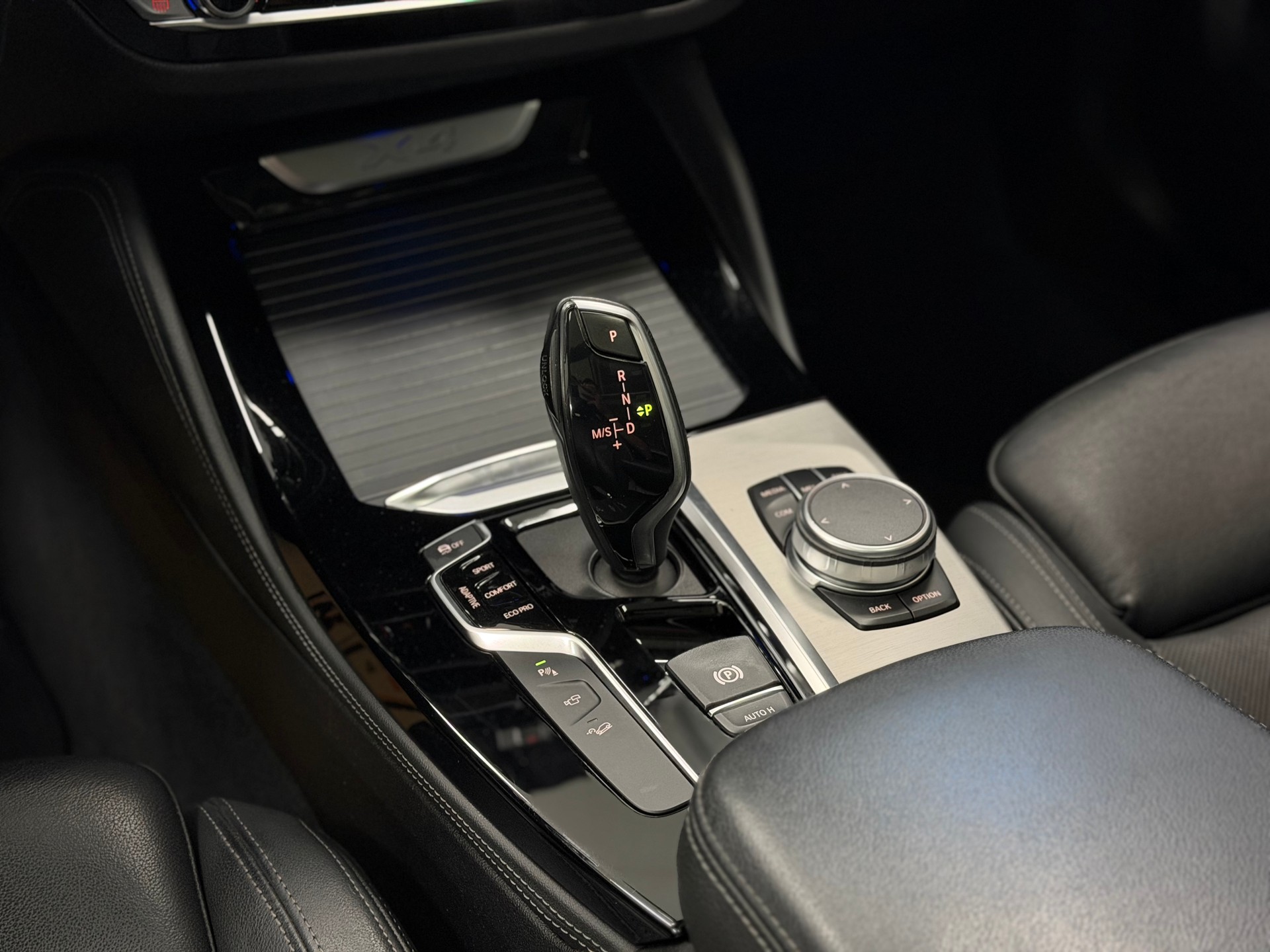 BMW X4 xDrive 20d xLine Steptronic-image-22