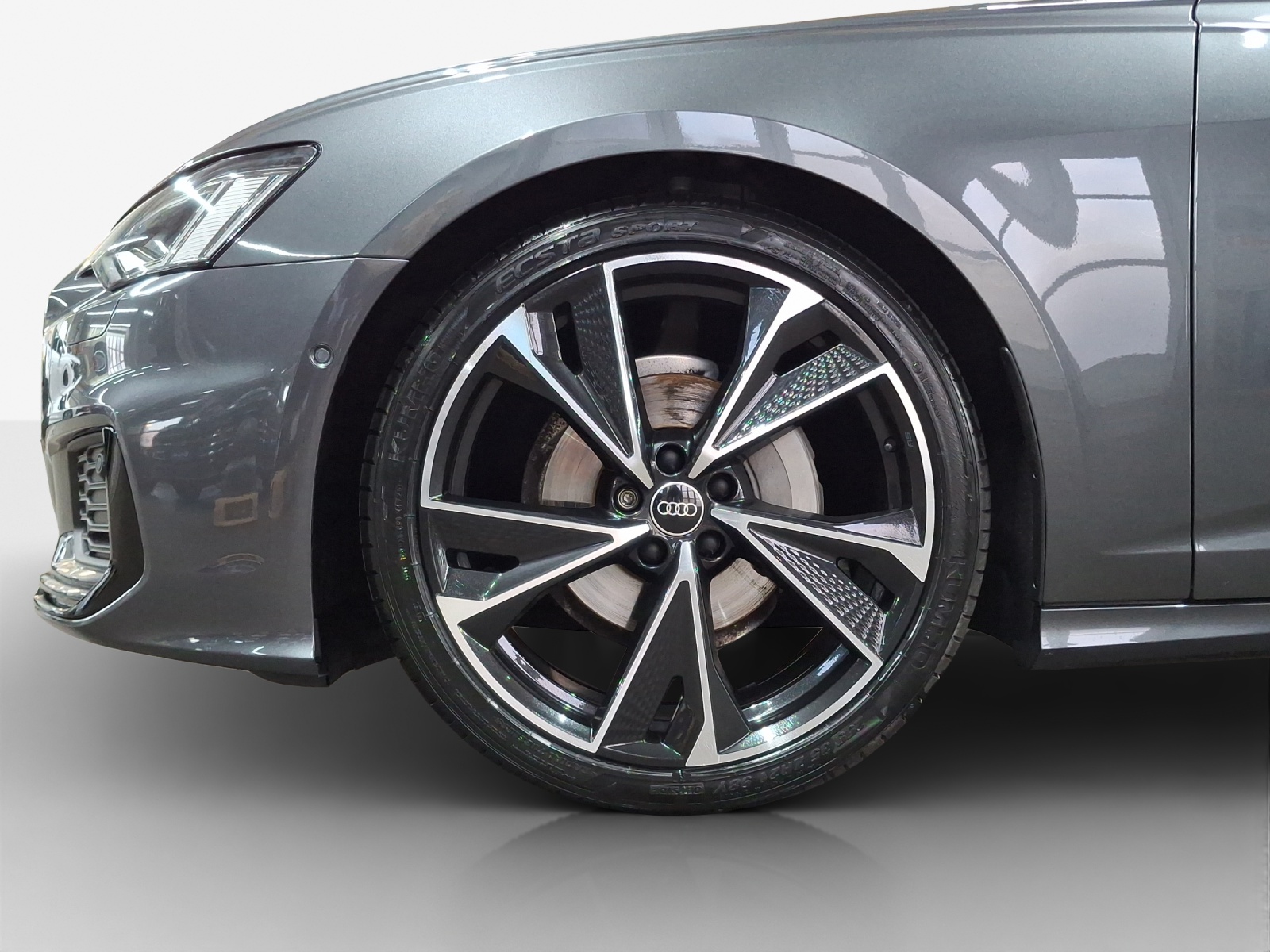 AUDI A6 Avant 40 TDI Sport Attraction quattro S-tronic-image-14