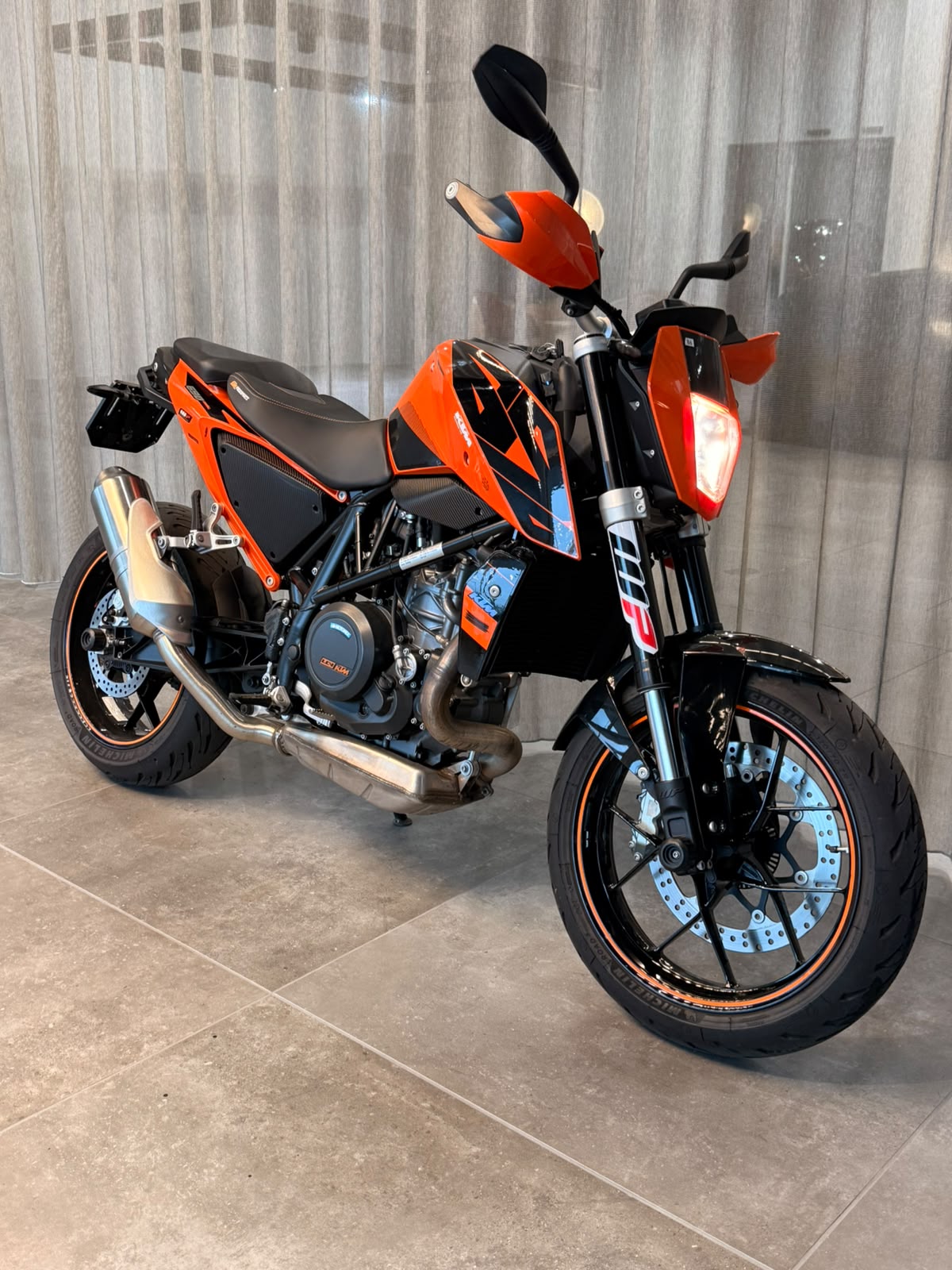 KTM 690 Duke-image-7