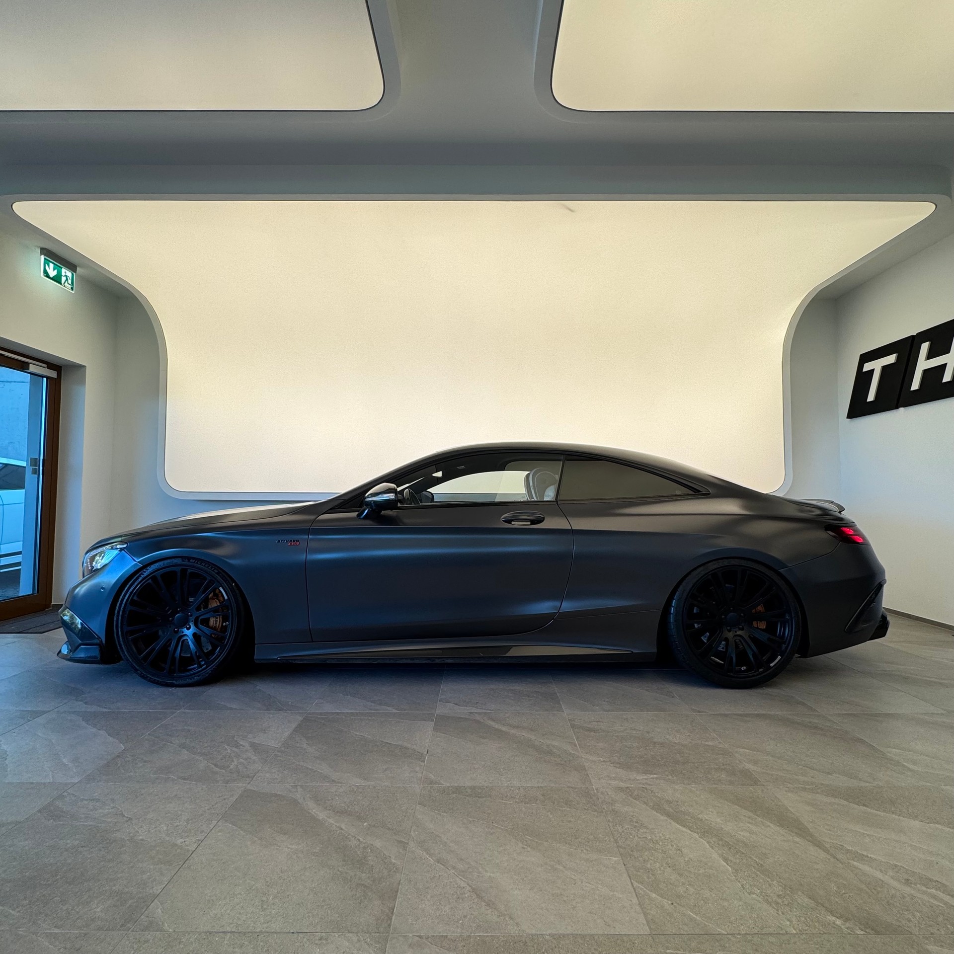 MERCEDES-BENZ S 63 AMG Coupé S850 BRABUS-showroom-element-3