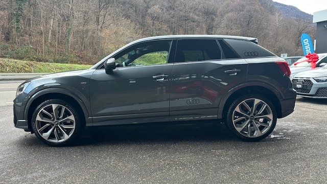 AUDI Q2 35 TFSI S line S-tronic-image-8