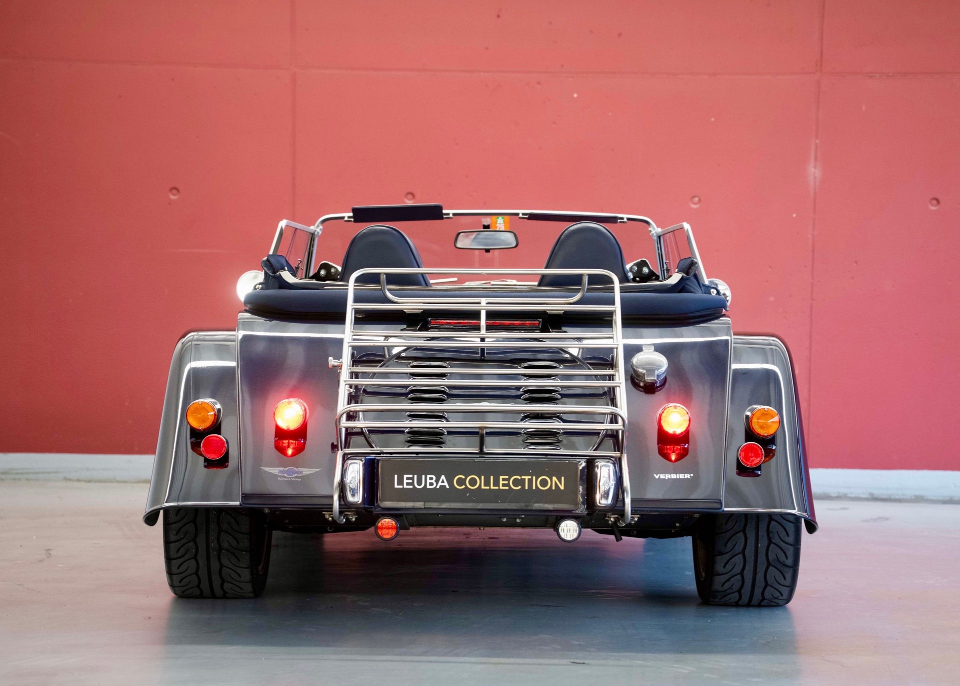 MORGAN Plus 8 4.8 V8 Manual transmission (1 of 70)-showroom-element-3