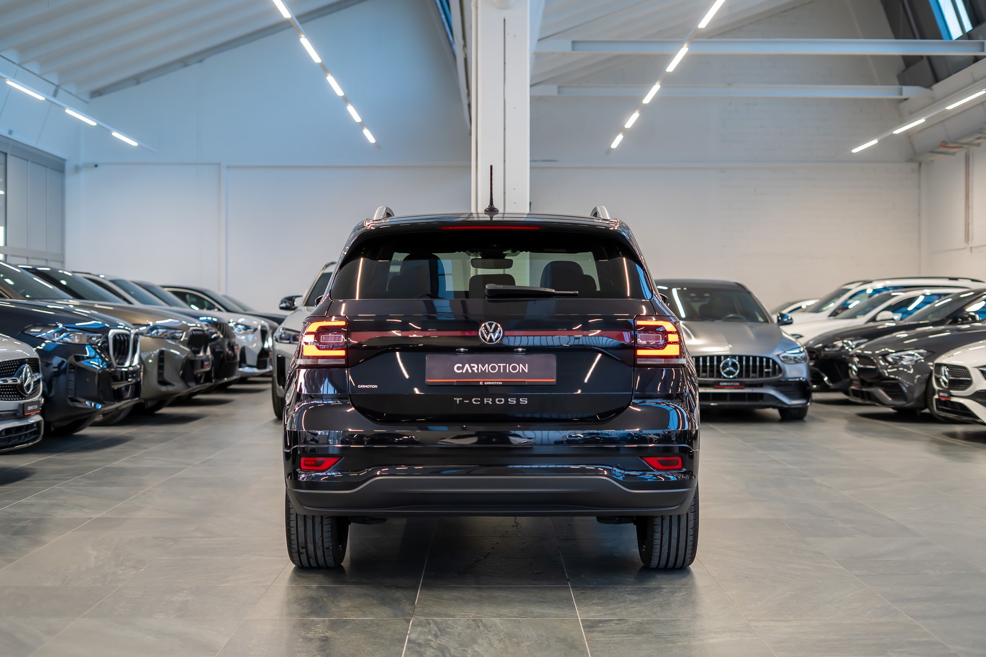 VW T-Cross 1.0 TSI 115 R-Line DSG/ Tempomat / Sitzheizung / Parkhilfe-image-4