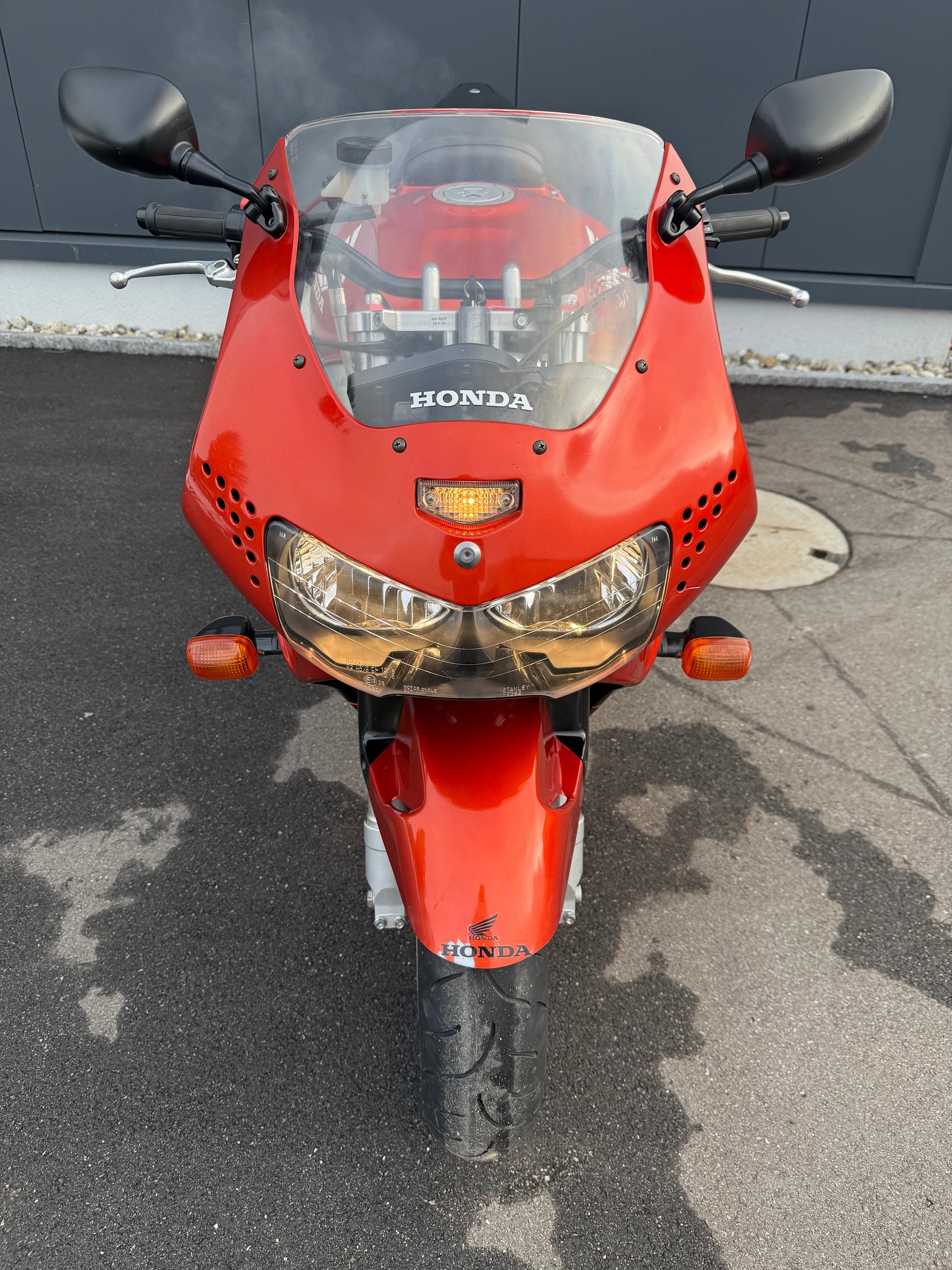 HONDA CBR 900 RR Fireblade-image-4
