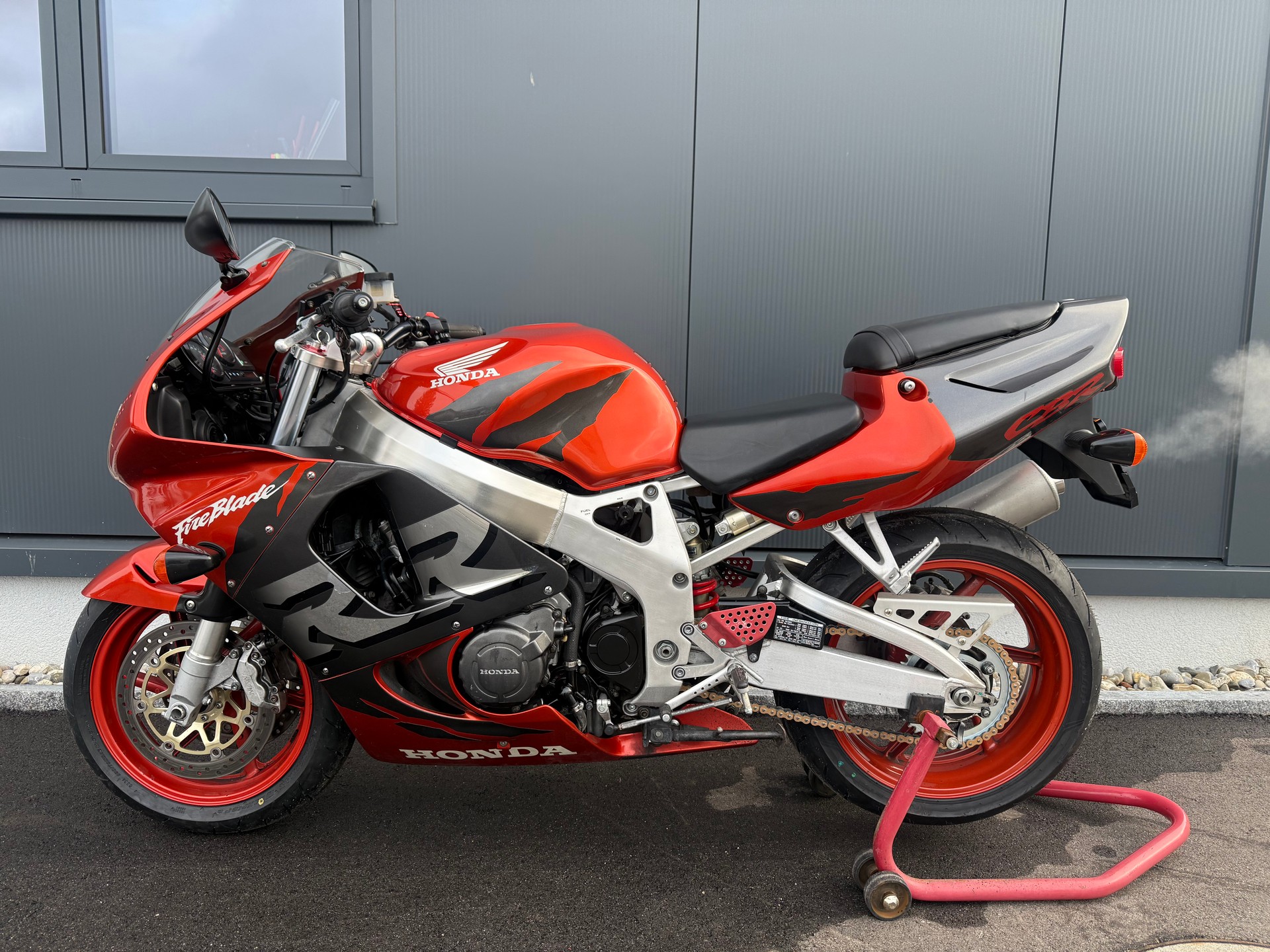 HONDA CBR 900 RR Fireblade-image-0
