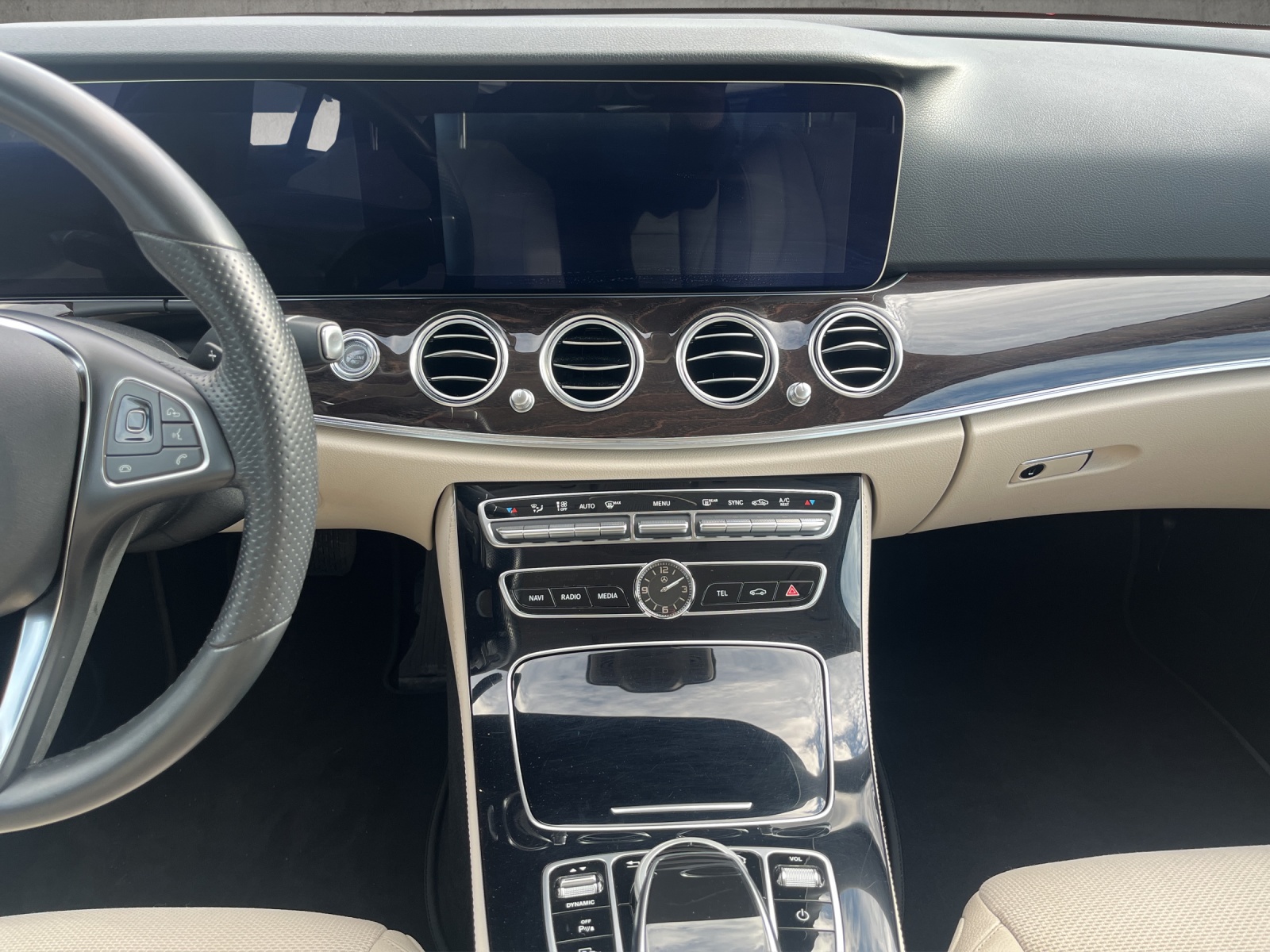 MERCEDES-BENZ E 400 Avantgarde 4matic-image-10