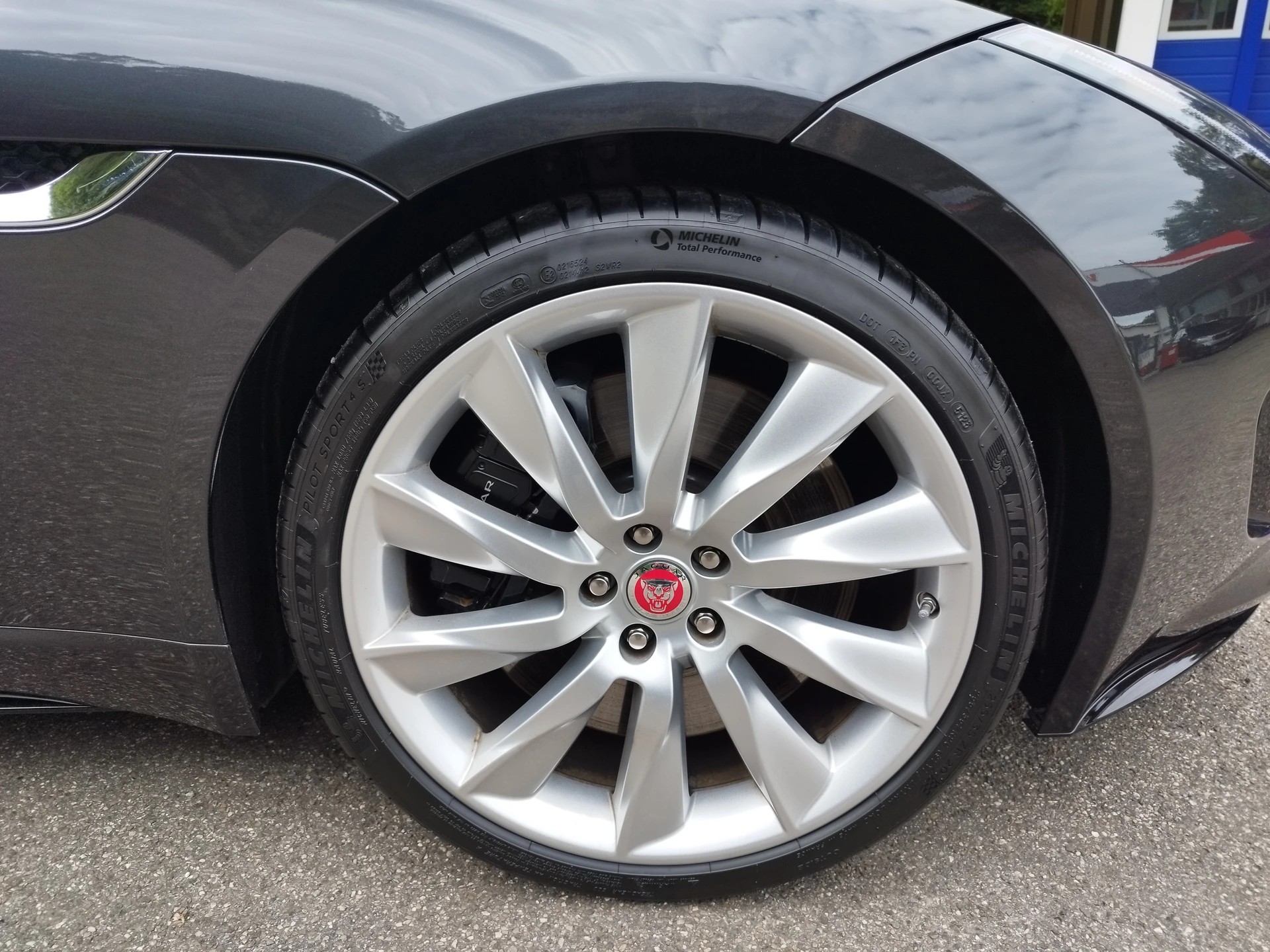 JAGUAR F-Type Coupé R 5.0 V8 S/C-image-16