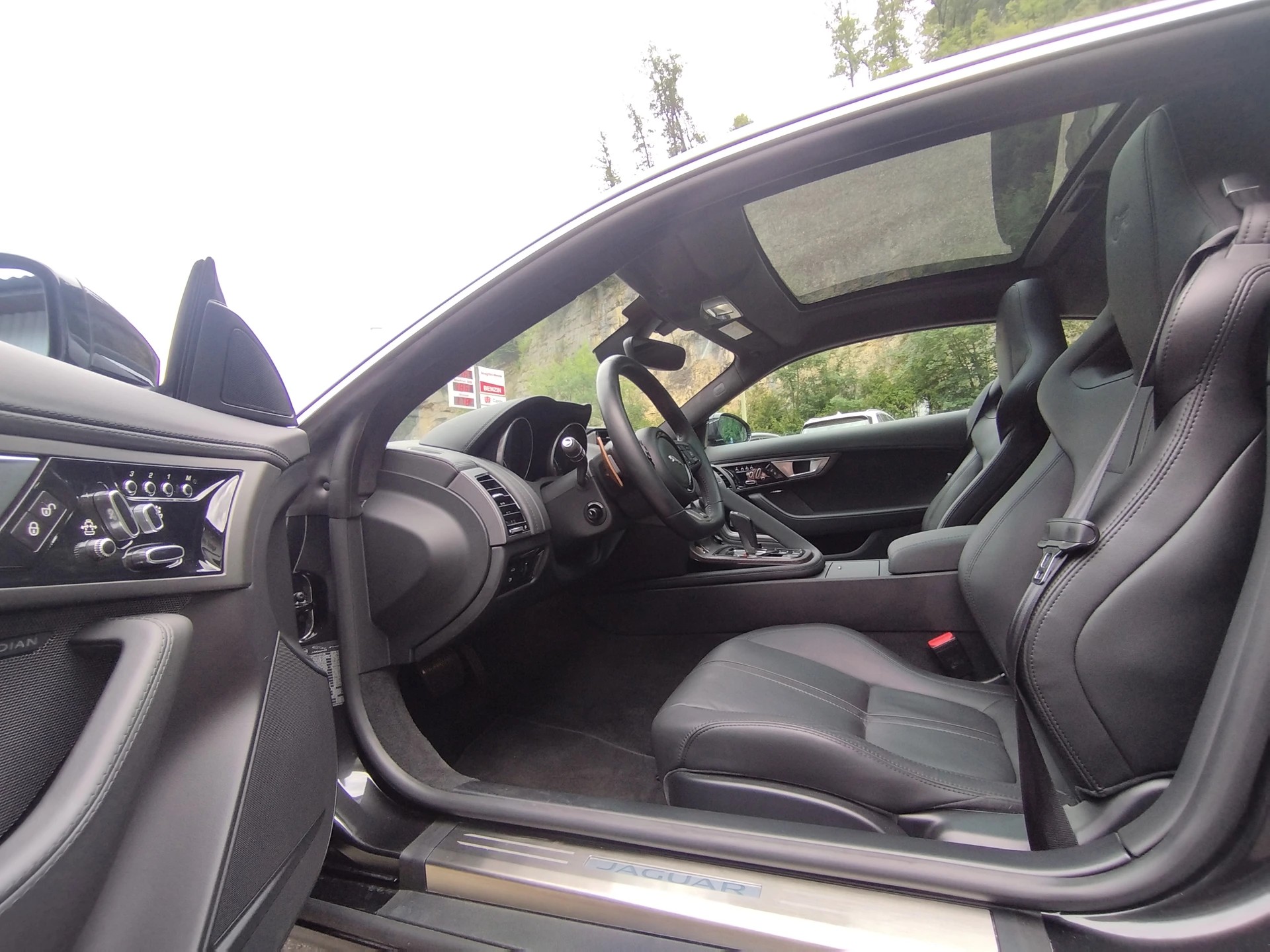 JAGUAR F-Type Coupé R 5.0 V8 S/C-image-18