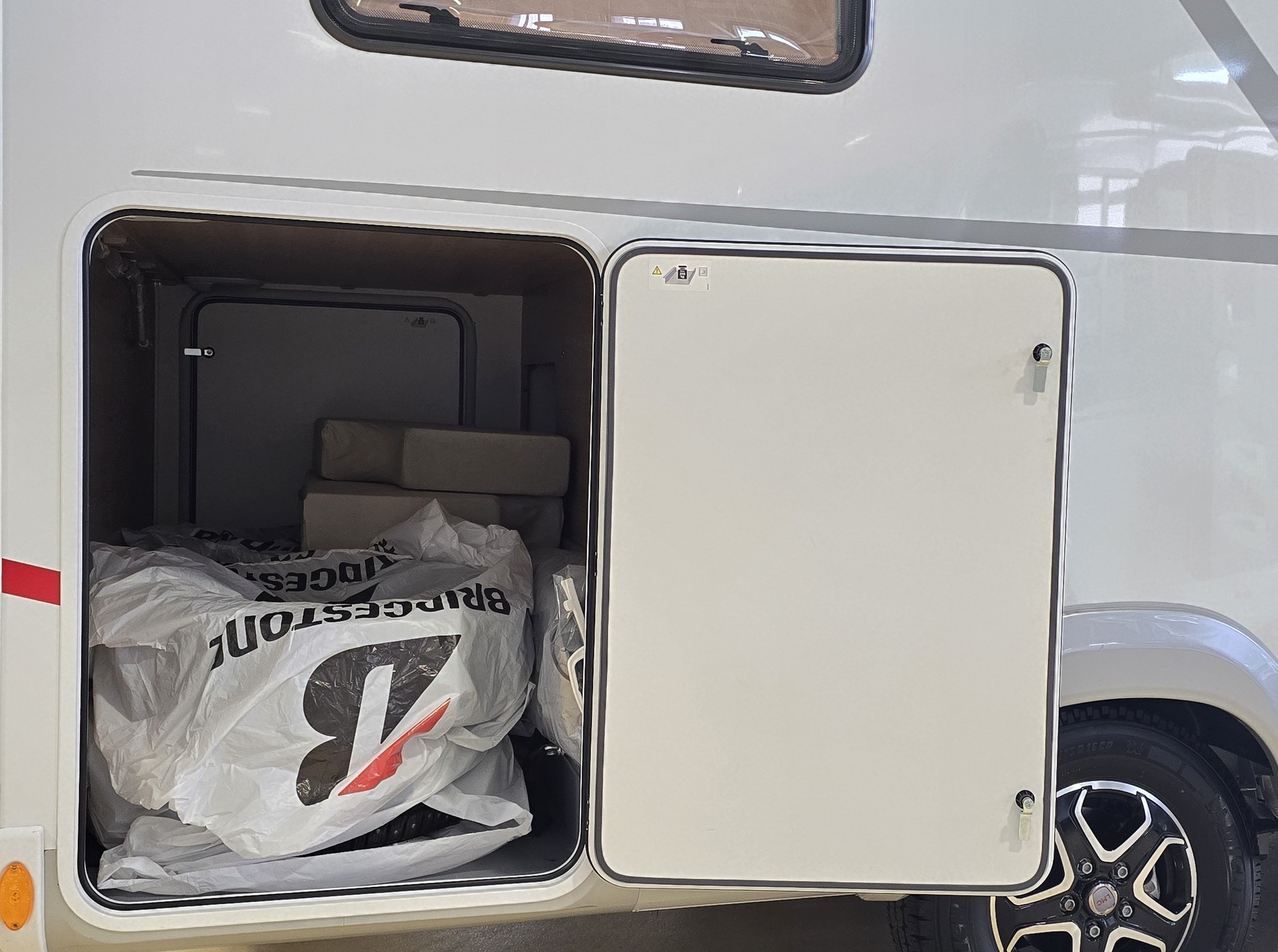 LMC Cruiser V 646, Fiat Ducato 2.2MJT 140PS/ MJ2024-image-4