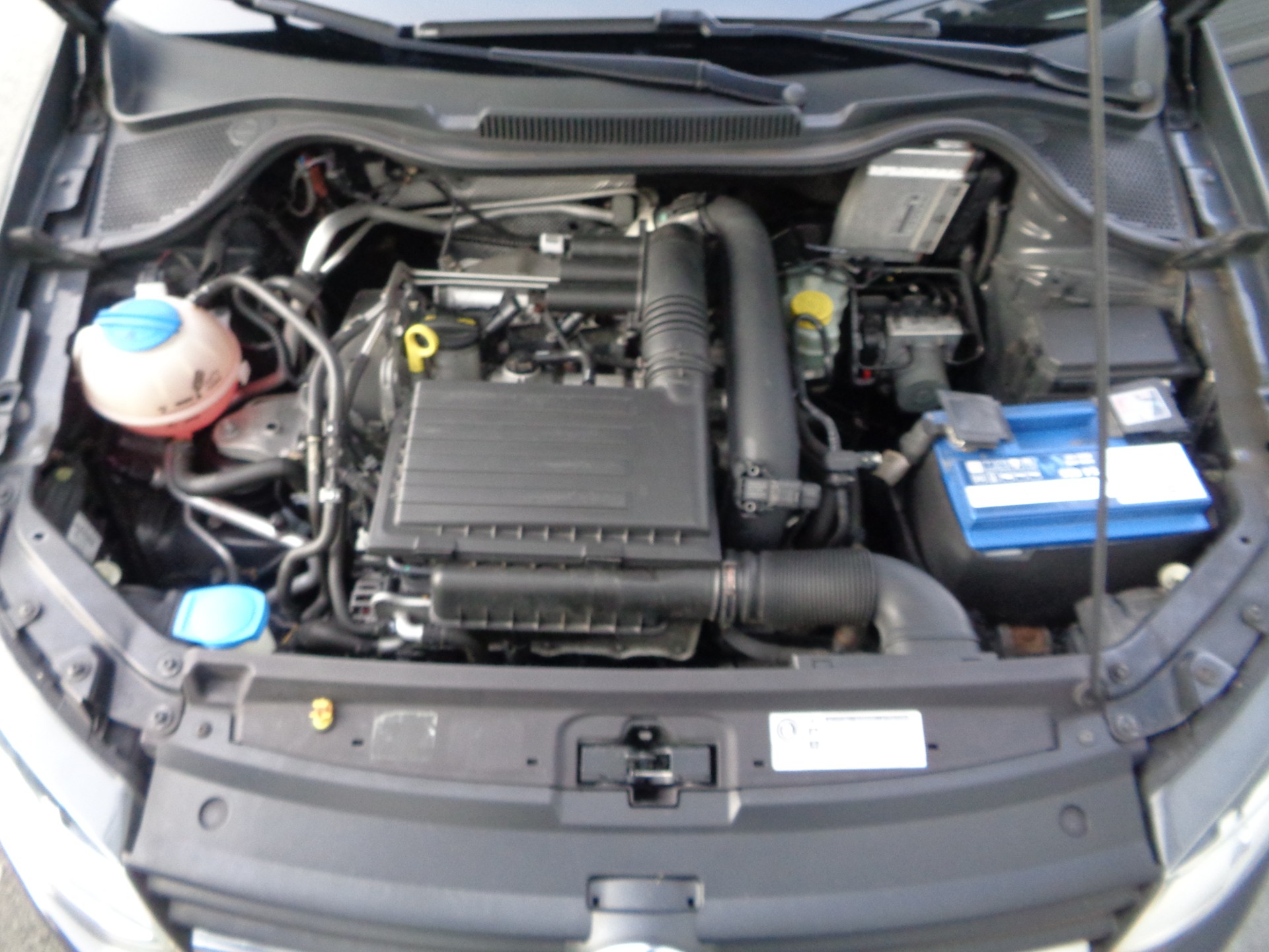 VW Polo 1.2 TSI BMT Highline-image-15