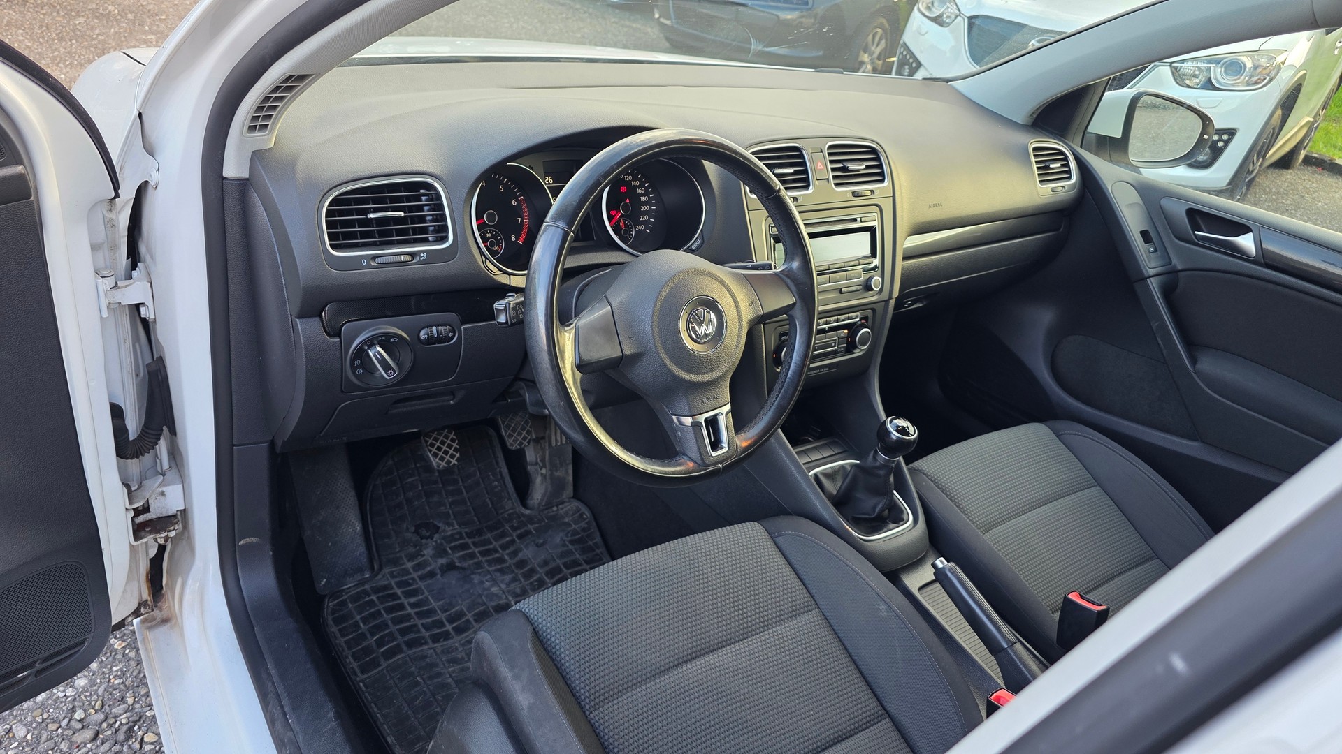 VW Golf Variant 1.4 TSI Team-image-4