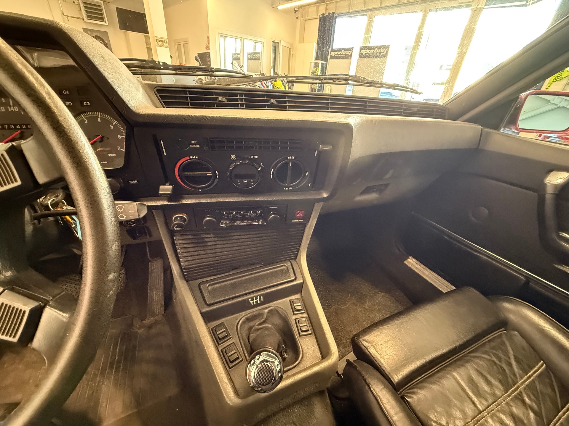 BMW 635 CSI Manuelle-image-16