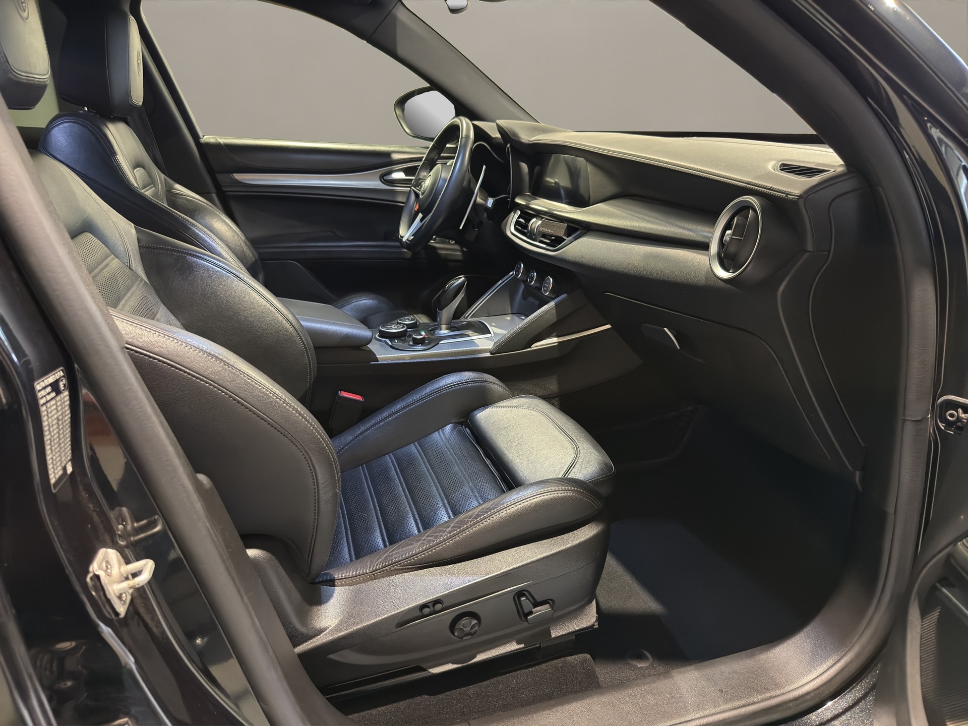 ALFA ROMEO Stelvio 2.0 Super Q4 Automatic-image-22