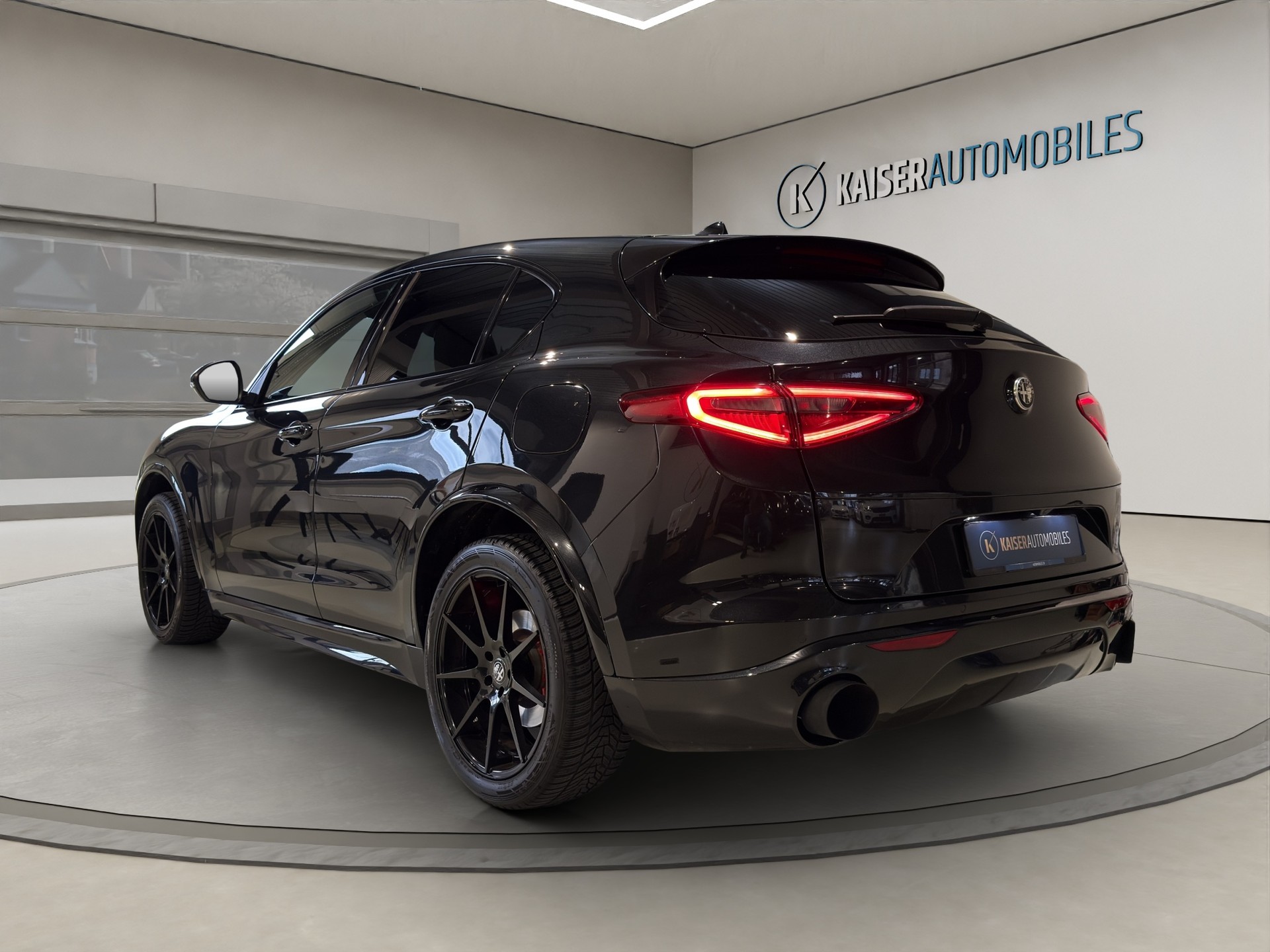 ALFA ROMEO Stelvio 2.0 Super Q4 Automatic-showroom-element-1