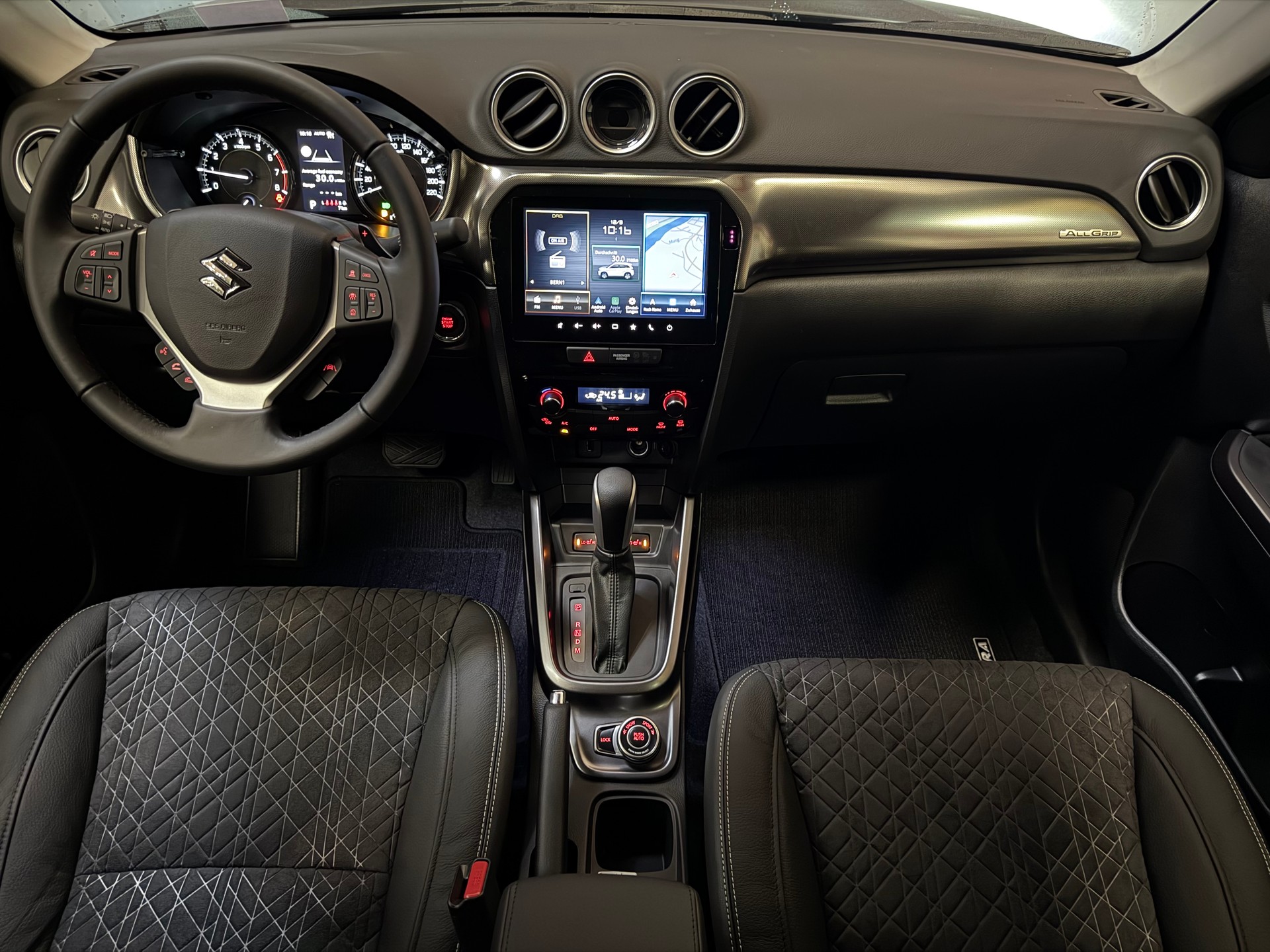 SUZUKI Vitara 1.4 Boosterjet Compact Top 4x4 Hybrid Automatic-image-15