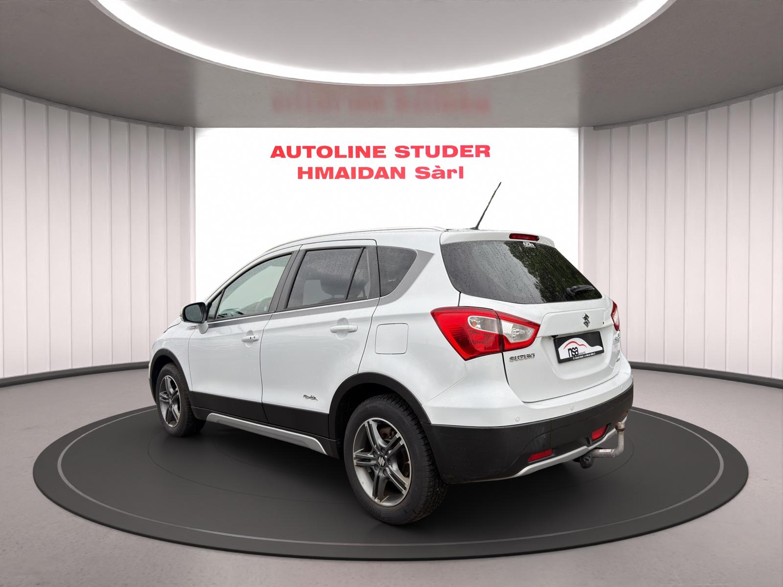 SUZUKI SX4 S-Cross 1.6 TD PizSulai Top 4WD TCSS-image-1