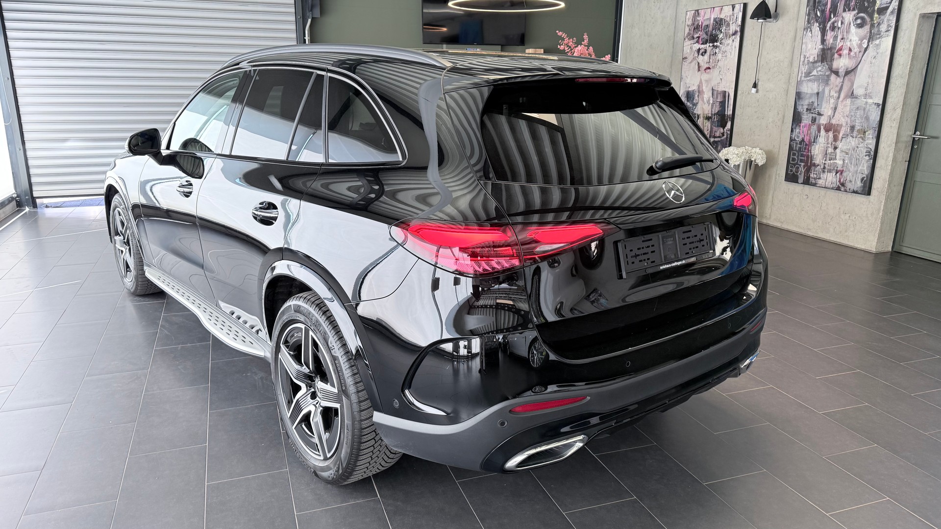 MERCEDES-BENZ GLC 220 d AMG Line 4matic-image-9