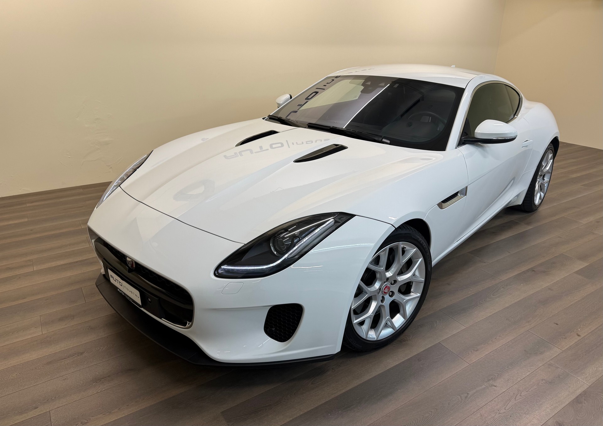 JAGUAR F-Type Coupé 2.0 I4 Automatik-showroom-element-1