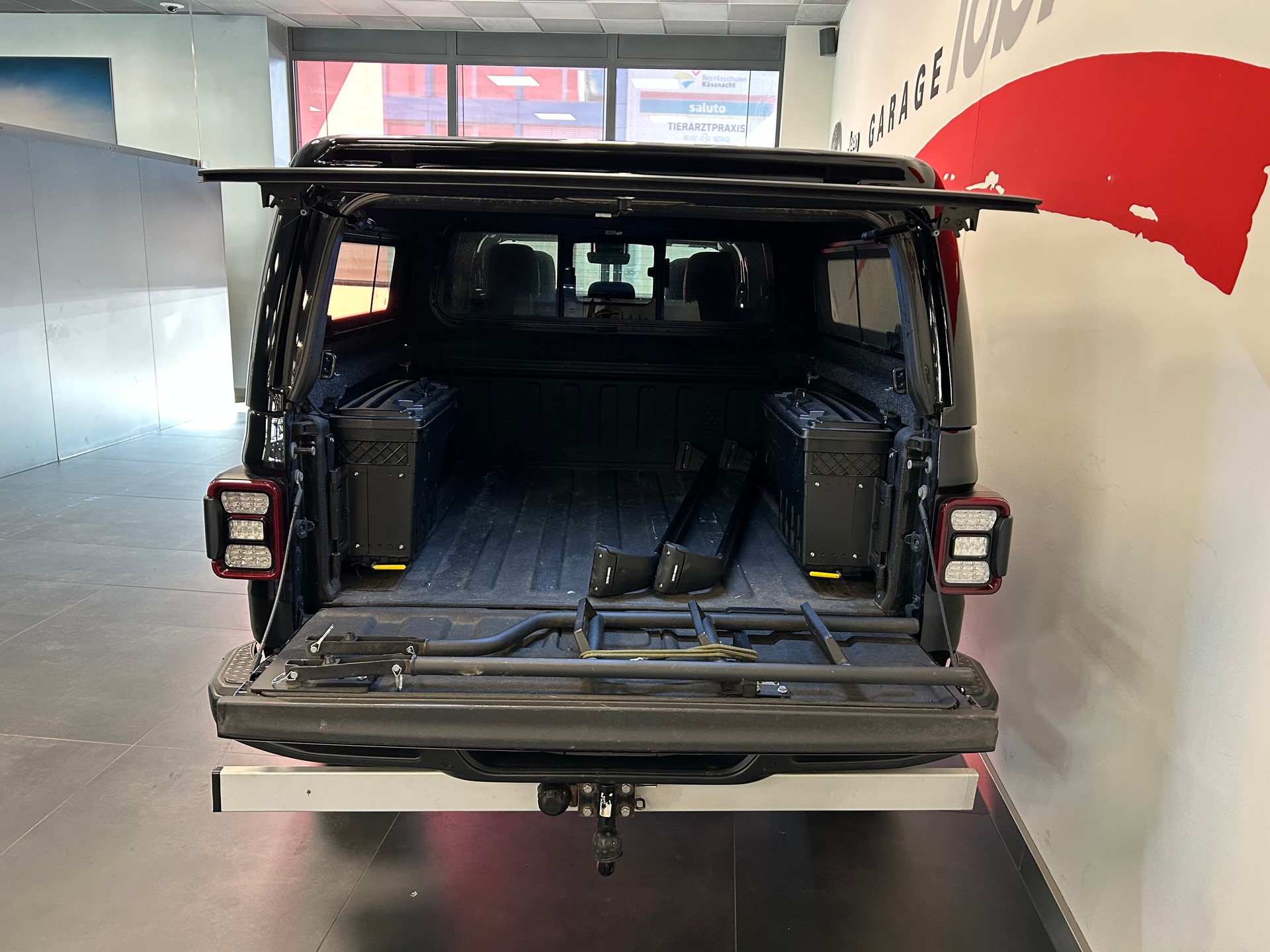 JEEP Gladiator 3.0 V6 Overland-image-19