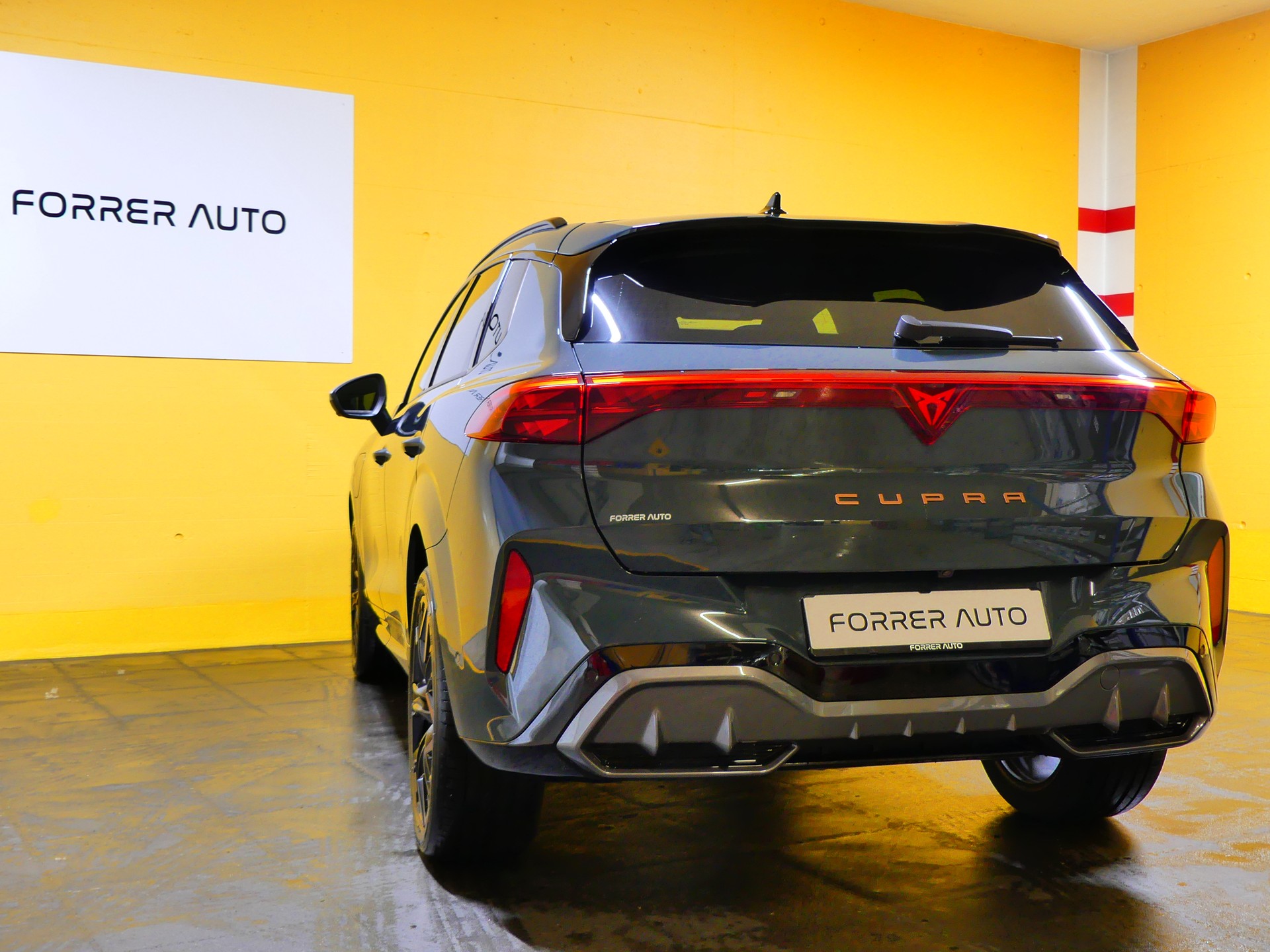 CUPRA Terramar 1.5 eHybrid DSG VZ-image-4