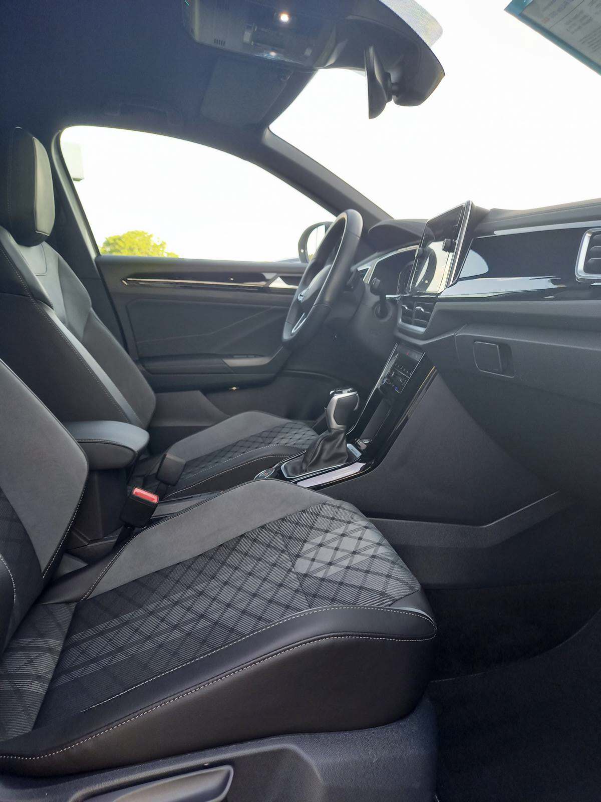 VW T-Roc 2.0 TSI R-Line DSG 4Motion-image-10