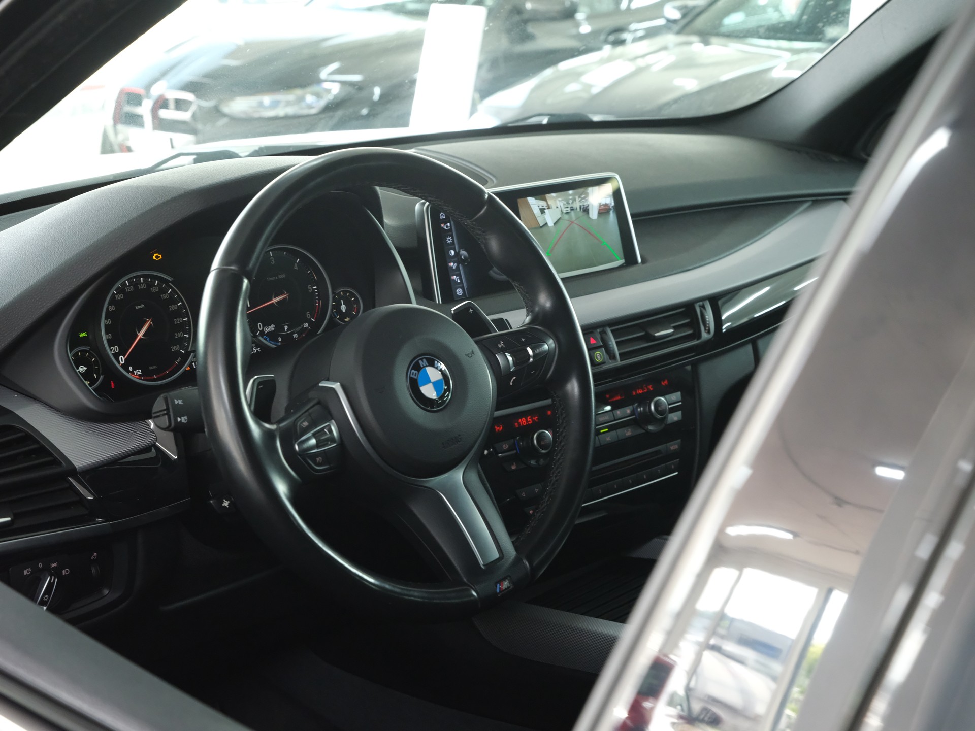 BMW X5 xDrive 40d Steptronic *Head Up Display* *Sitzheizung* *Facelift*-image-17