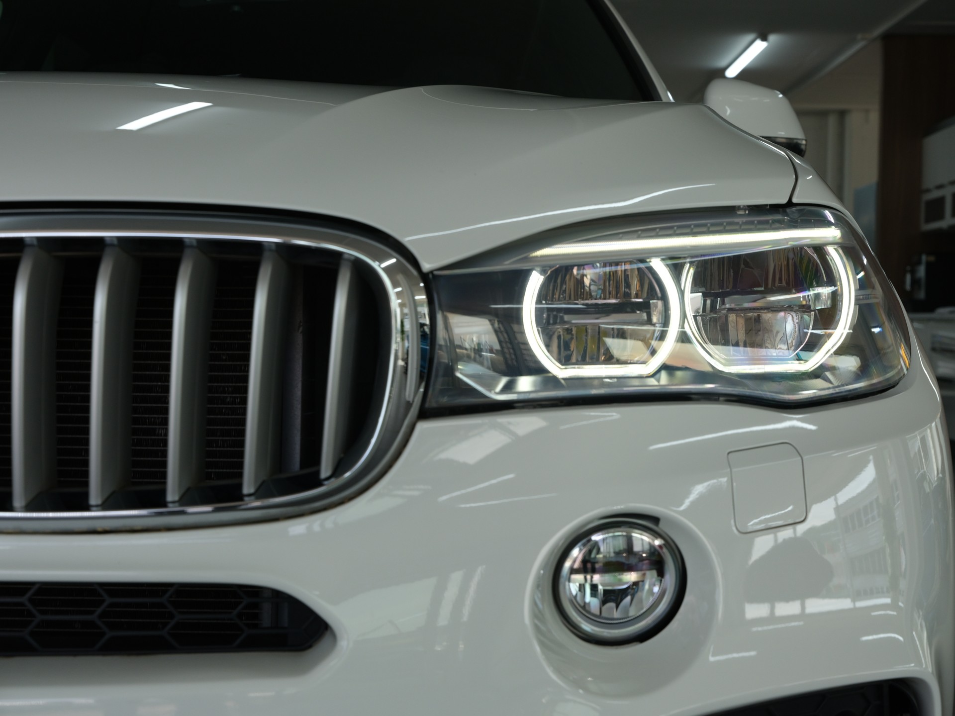 BMW X5 xDrive 40d Steptronic *Head Up Display* *Sitzheizung* *Facelift*-image-12