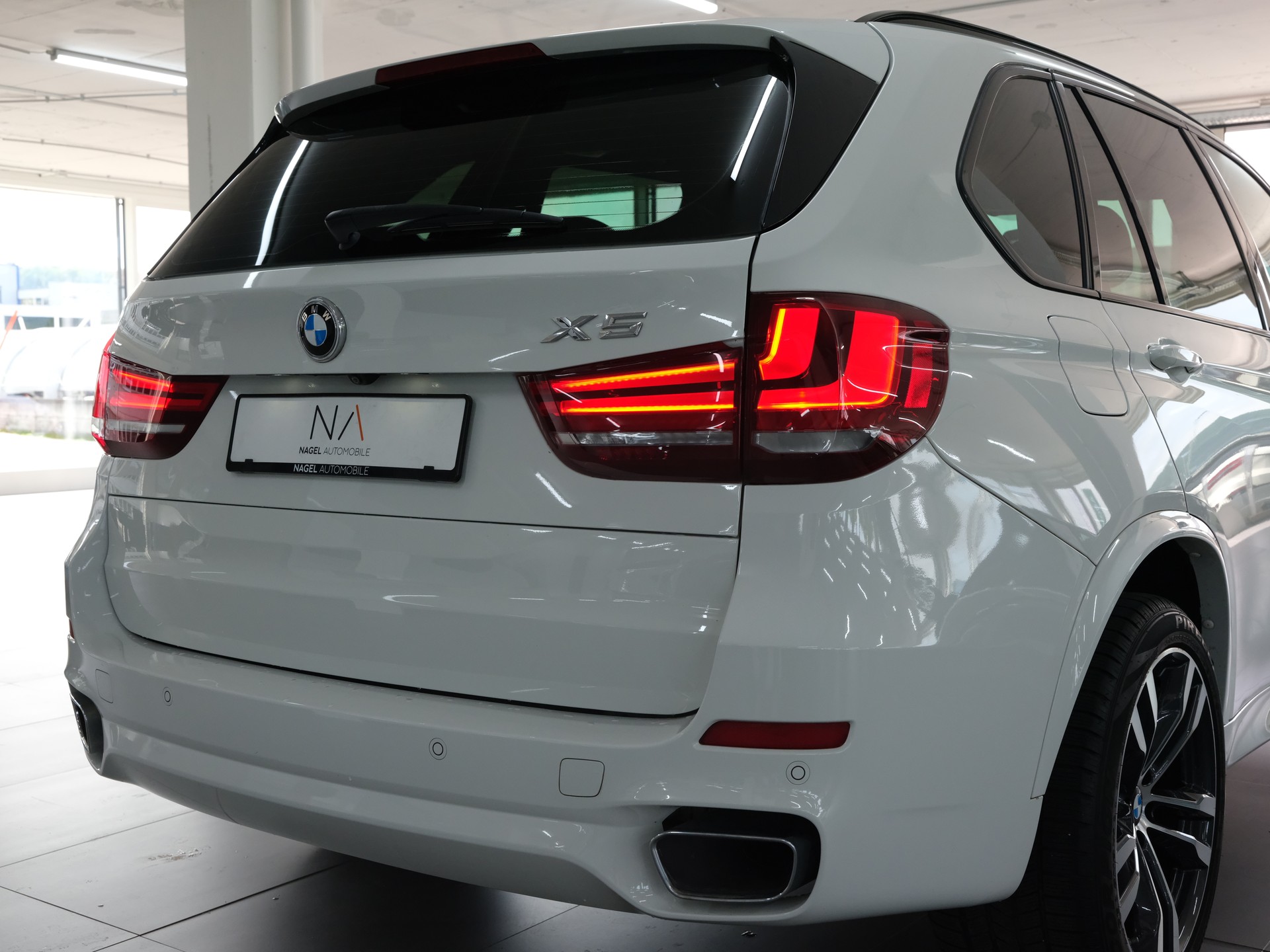 BMW X5 xDrive 40d Steptronic *Head Up Display* *Sitzheizung* *Facelift*-image-22