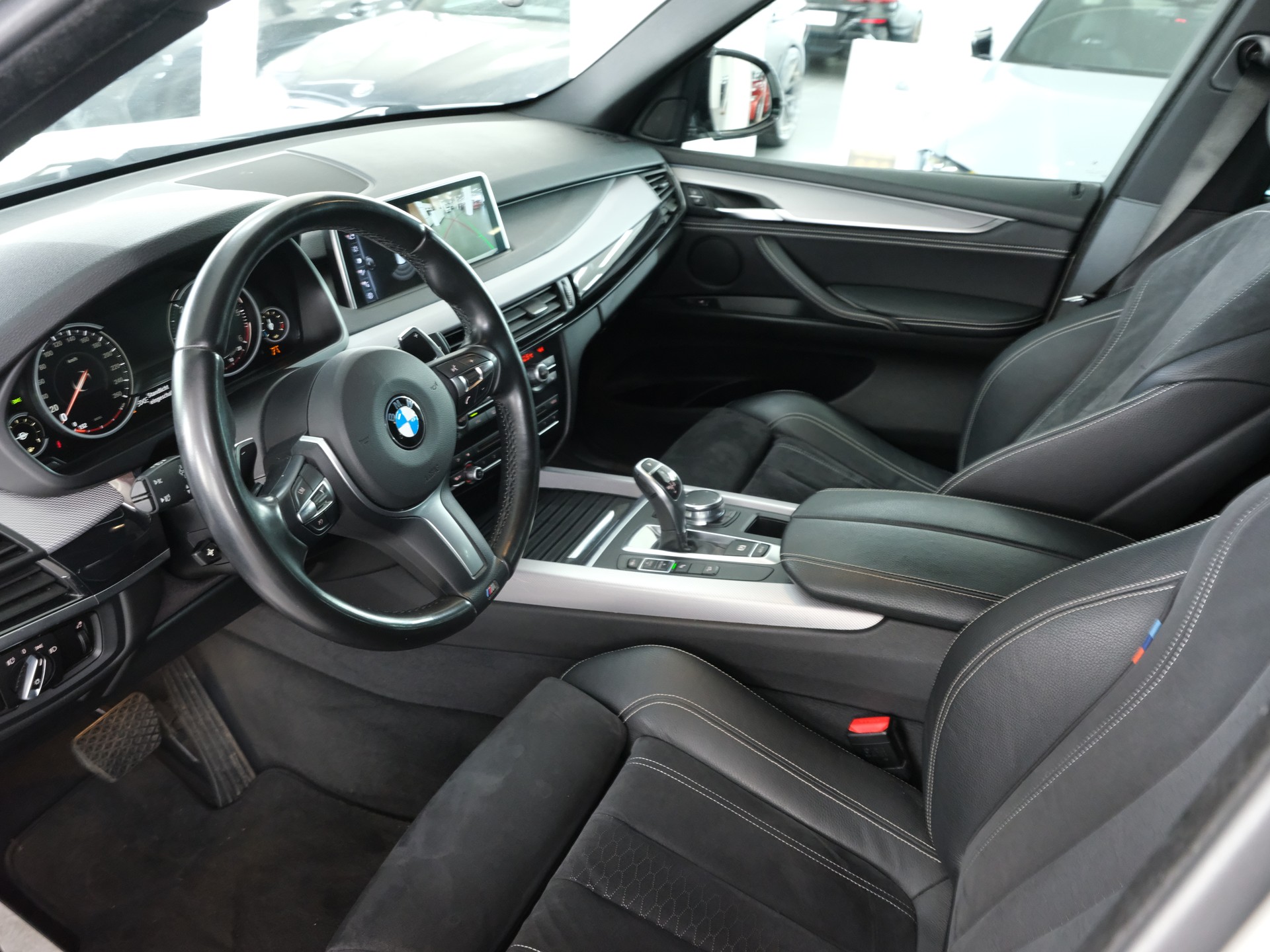 BMW X5 xDrive 40d Steptronic *Head Up Display* *Sitzheizung* *Facelift*-image-18