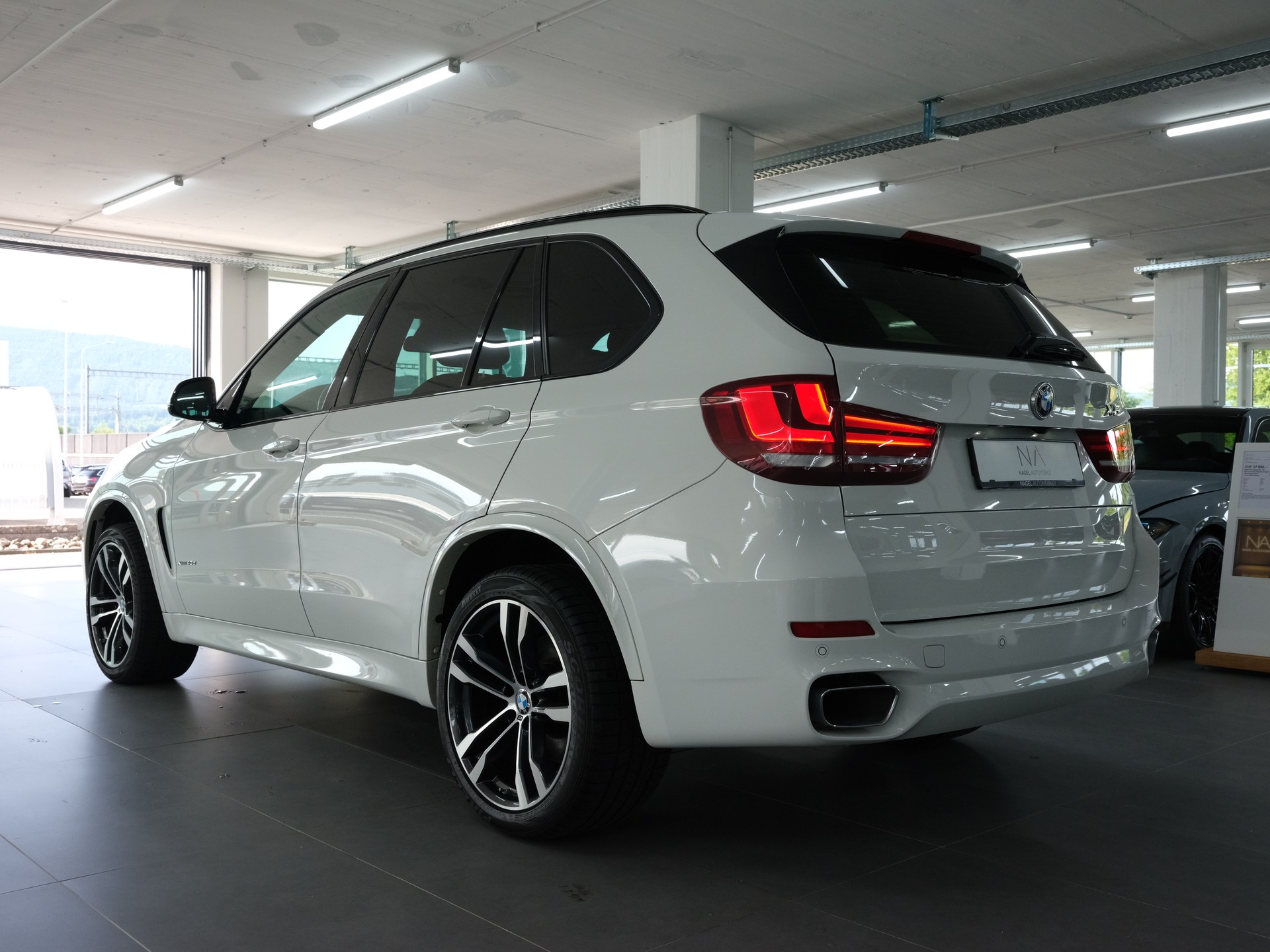 BMW X5 xDrive 40d Steptronic *Head Up Display* *Sitzheizung* *Facelift*-image-6