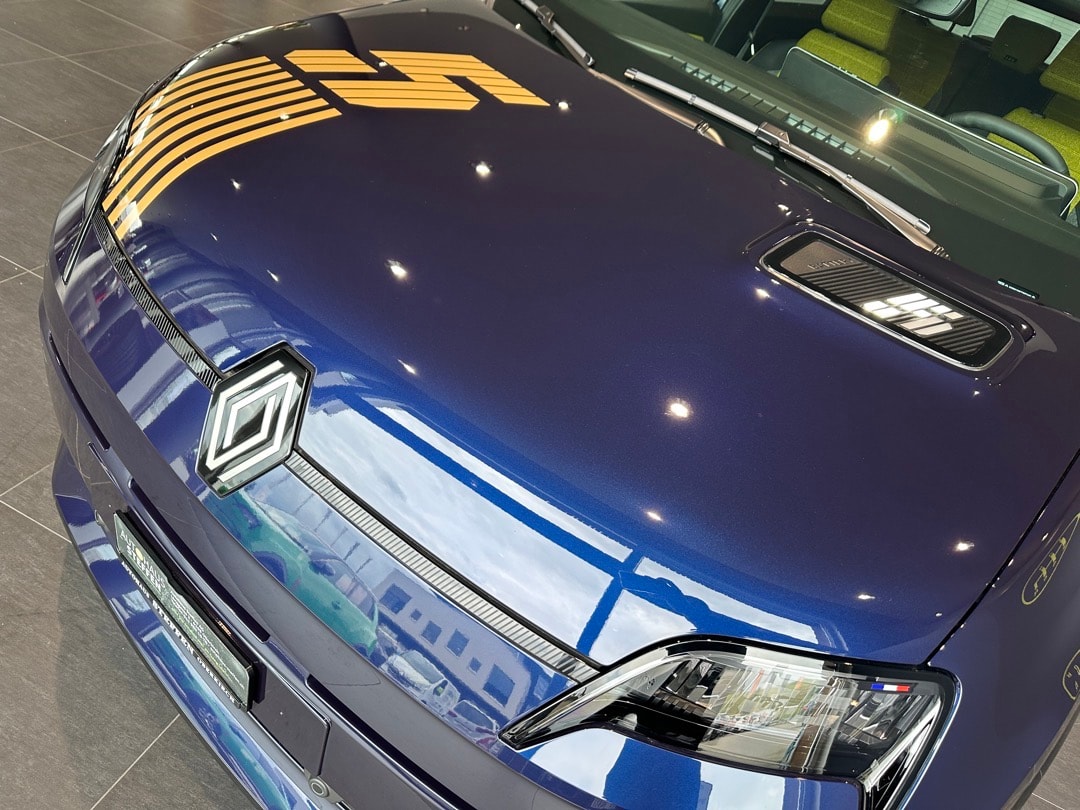 RENAULT R5 E-Tech Comfort Range 52 kWh Iconic Five-showroom-element-2