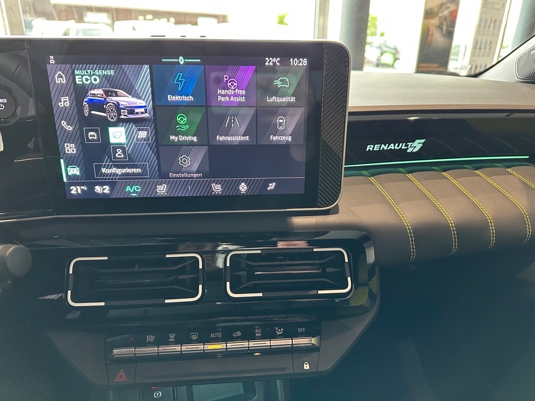 RENAULT R5 E-Tech Comfort Range 52 kWh Iconic Five-image-20