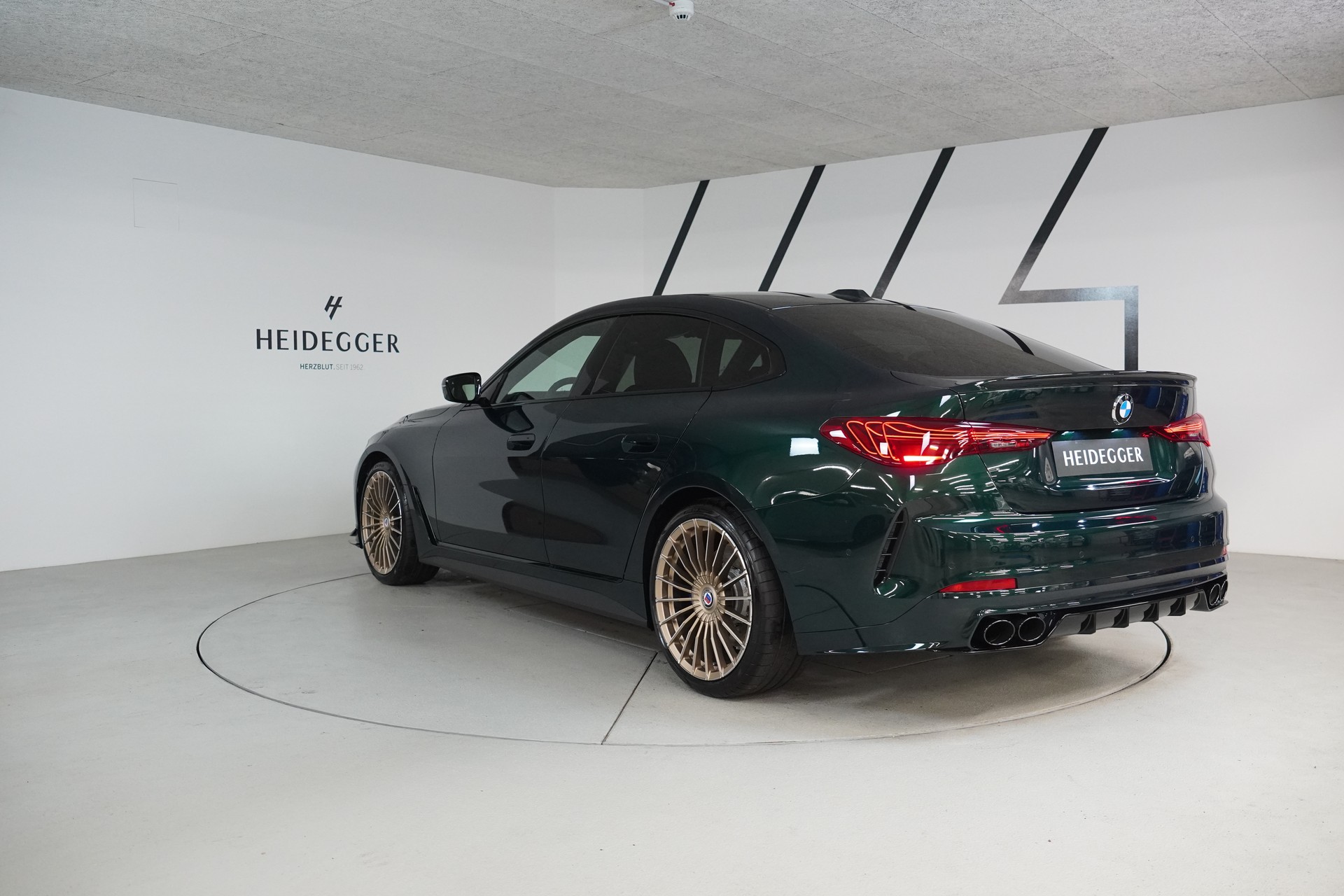 BMW-ALPINA B4 Gran Coupé 3.0 xDrive GT S-Tronic-image-4
