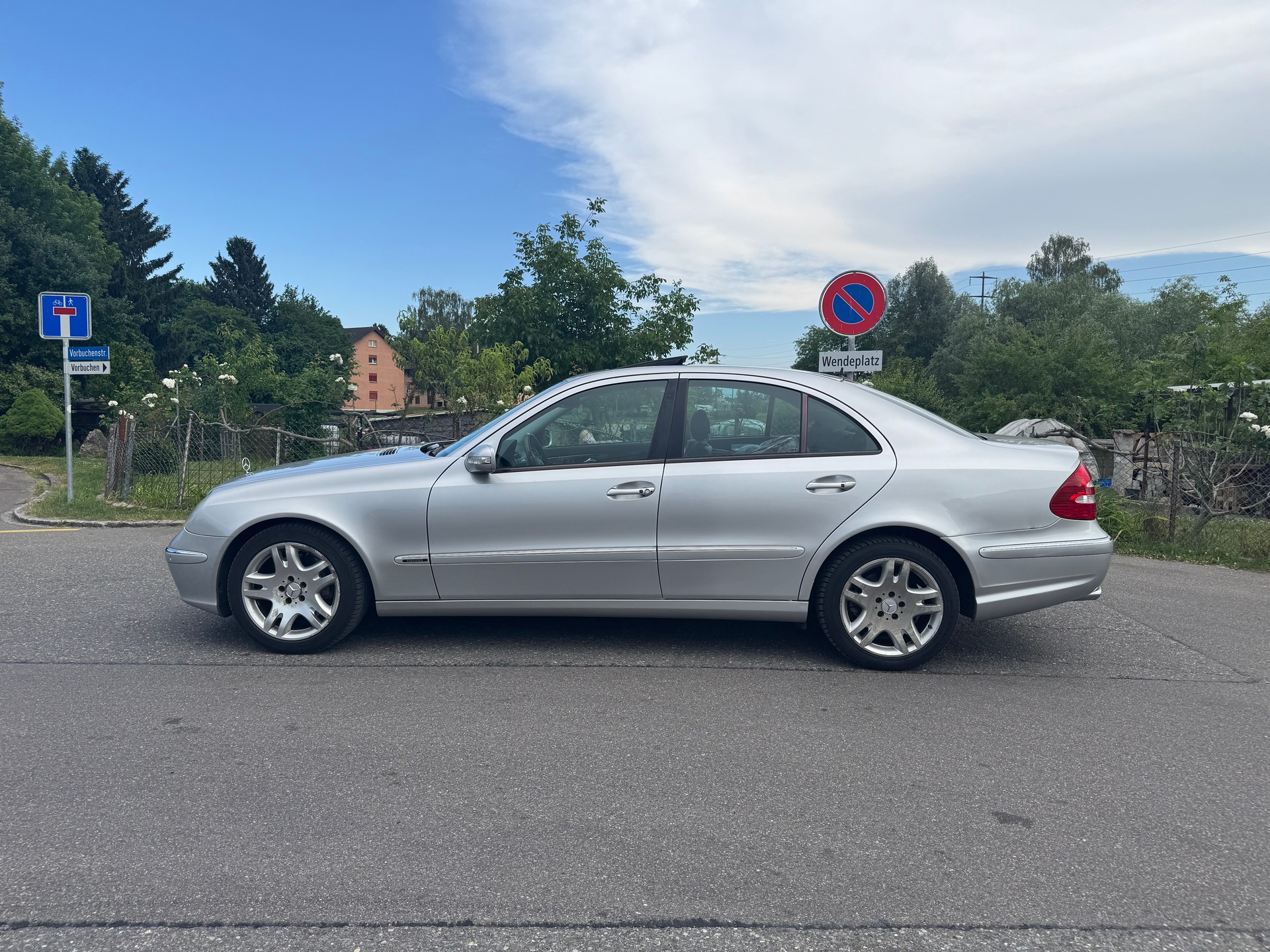 MERCEDES-BENZ E 500 Elégance Automatic-image-3