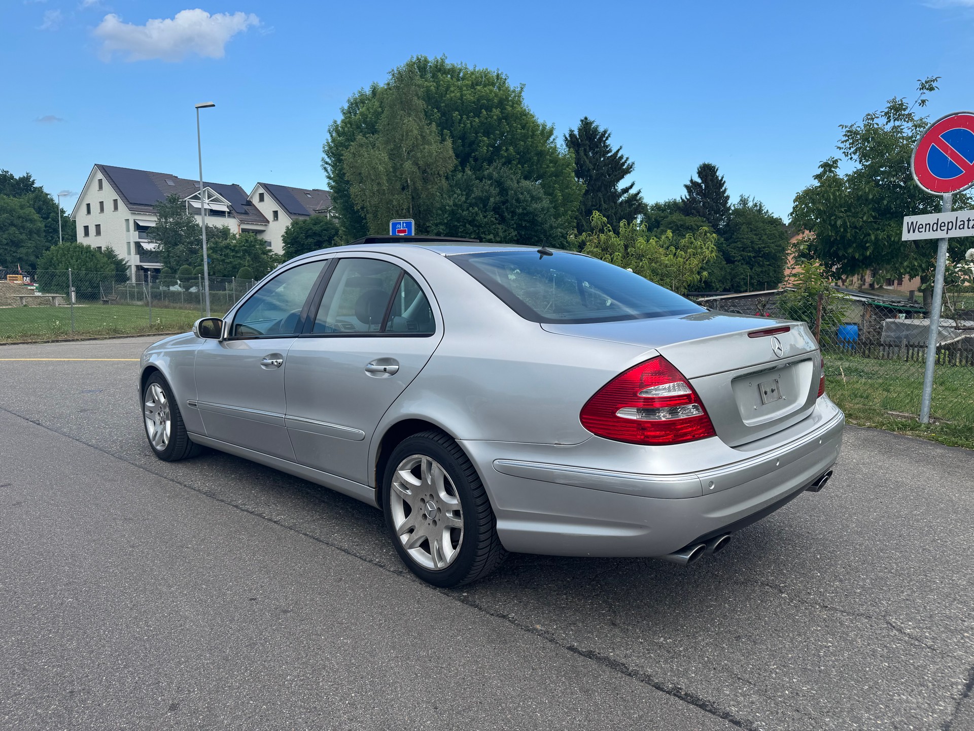 MERCEDES-BENZ E 500 Elégance Automatic-image-4