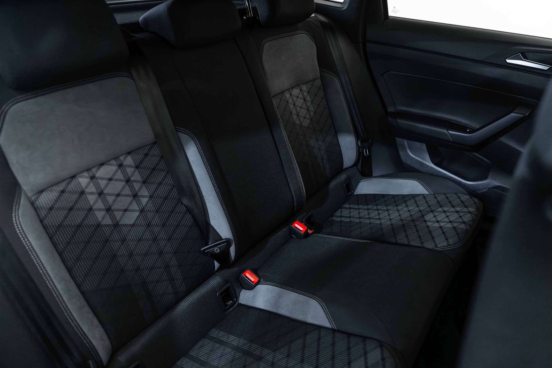 VW Taigo 1.0 TSi R-Line DSG-Automat-image-13