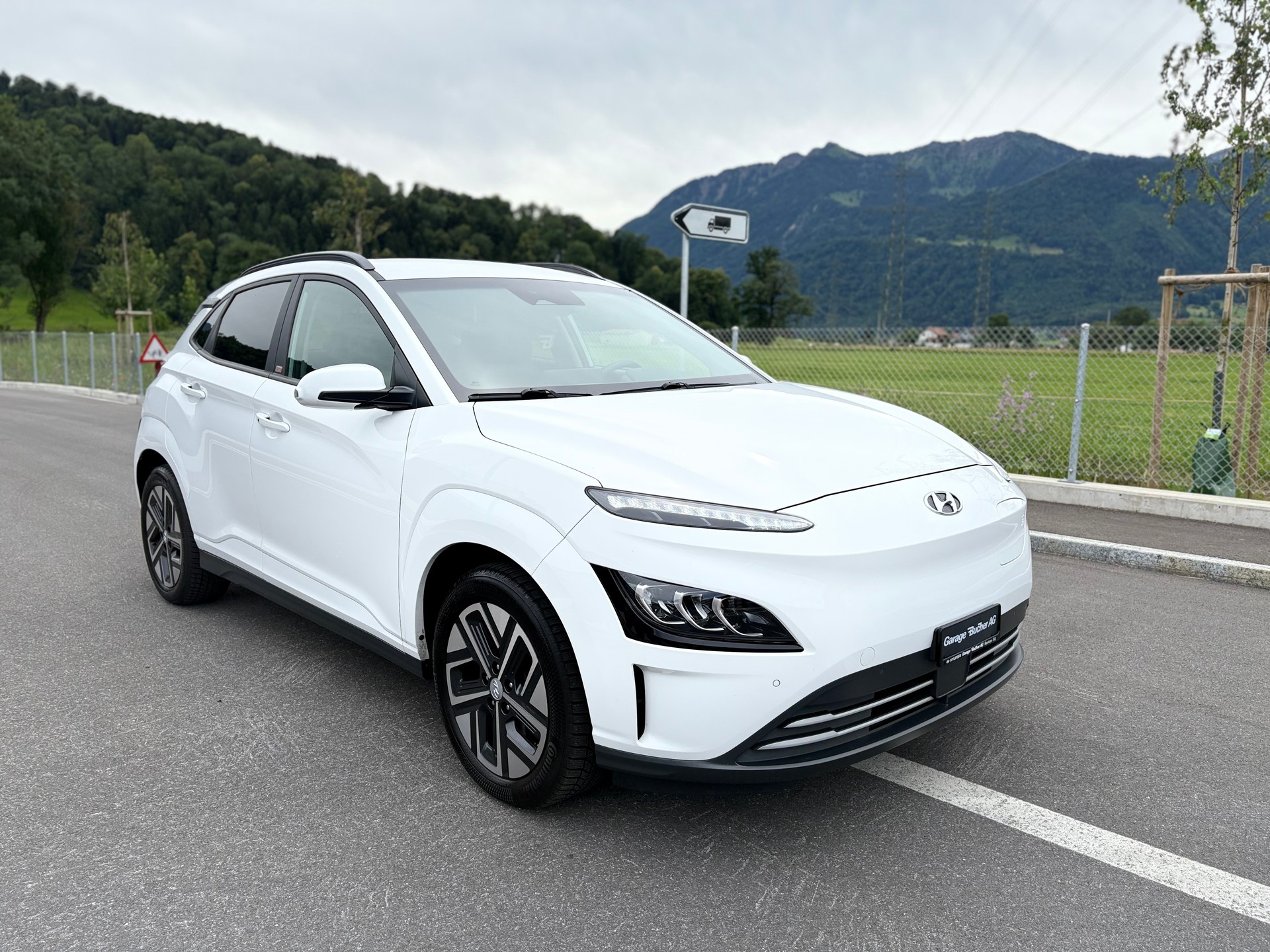 HYUNDAI Kona EV Amplia