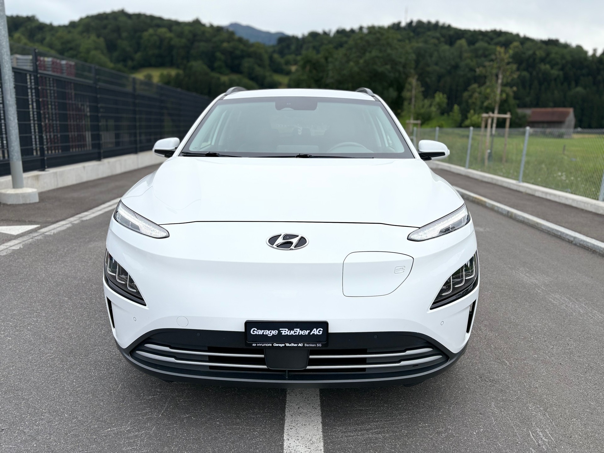 HYUNDAI Kona EV Amplia-image-7