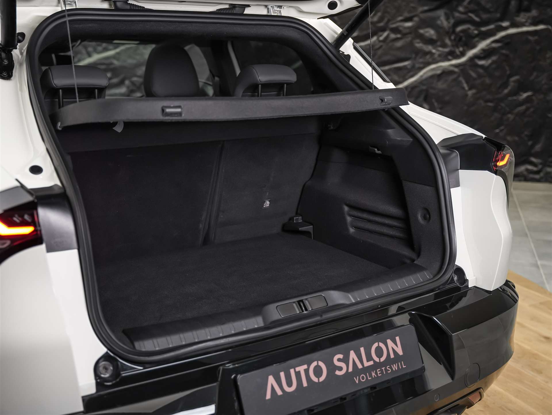 ALFA ROMEO Junior 1.2 4X4 *Werksgarantie*20" Felgen*Panorama*Massage*-image-40