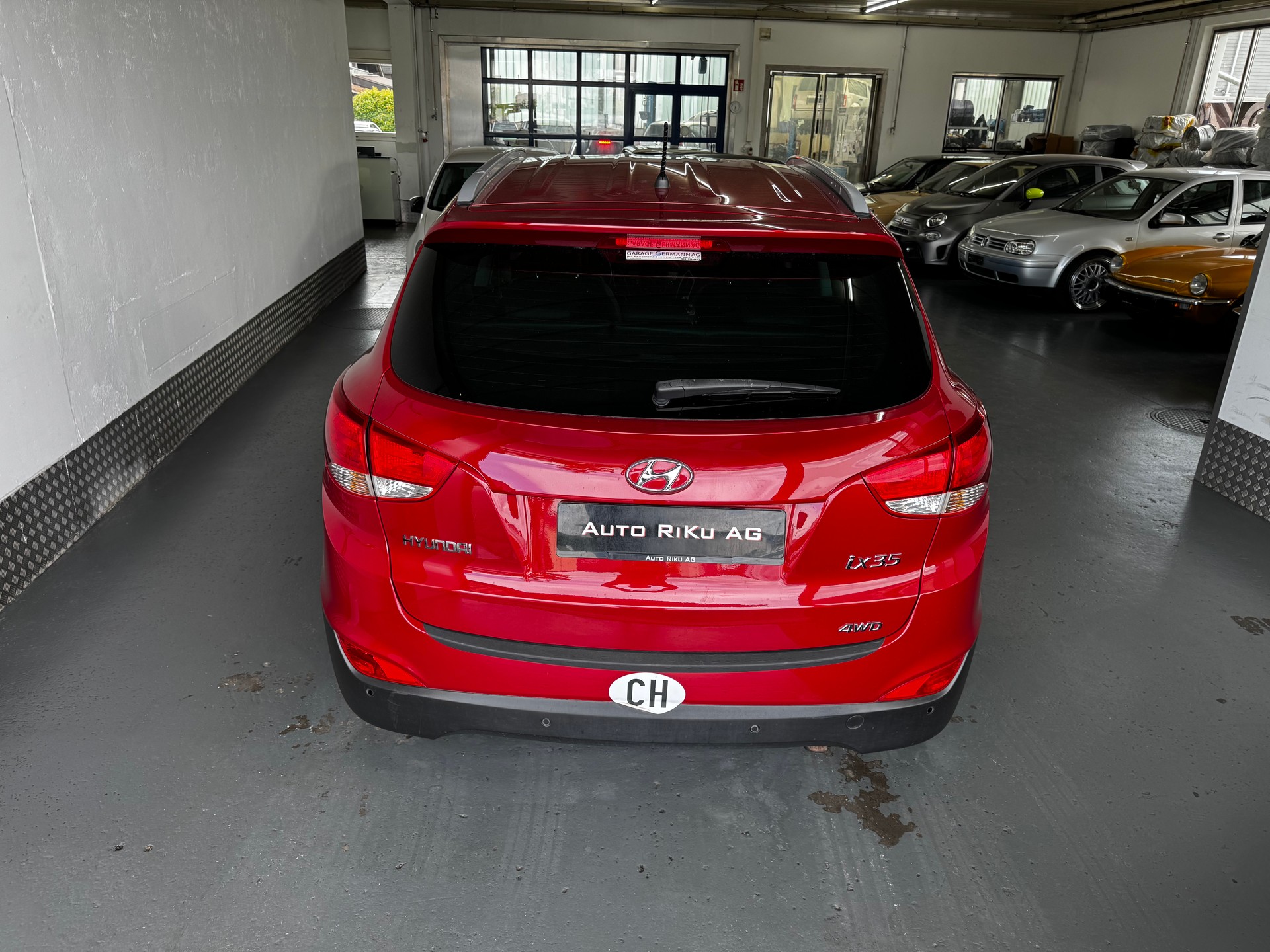 HYUNDAI iX 35 2.0 Style 4WD Automatic-image-10